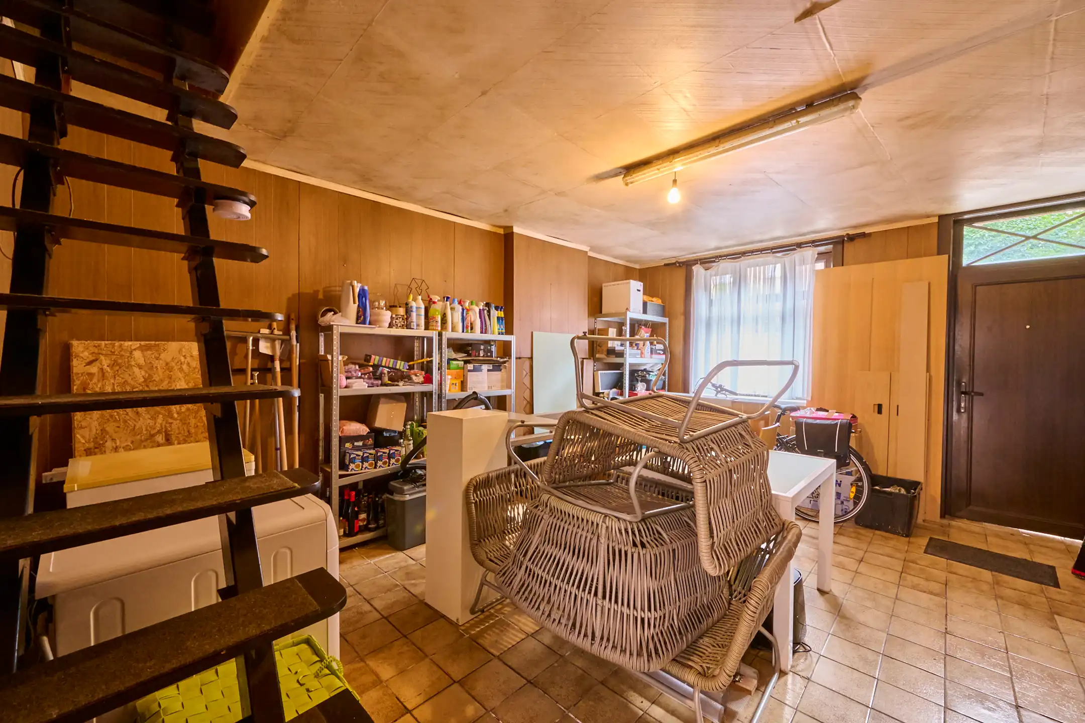 Gerenoveerde energiezuinige stadswoning + polyvalente ruimte foto 17