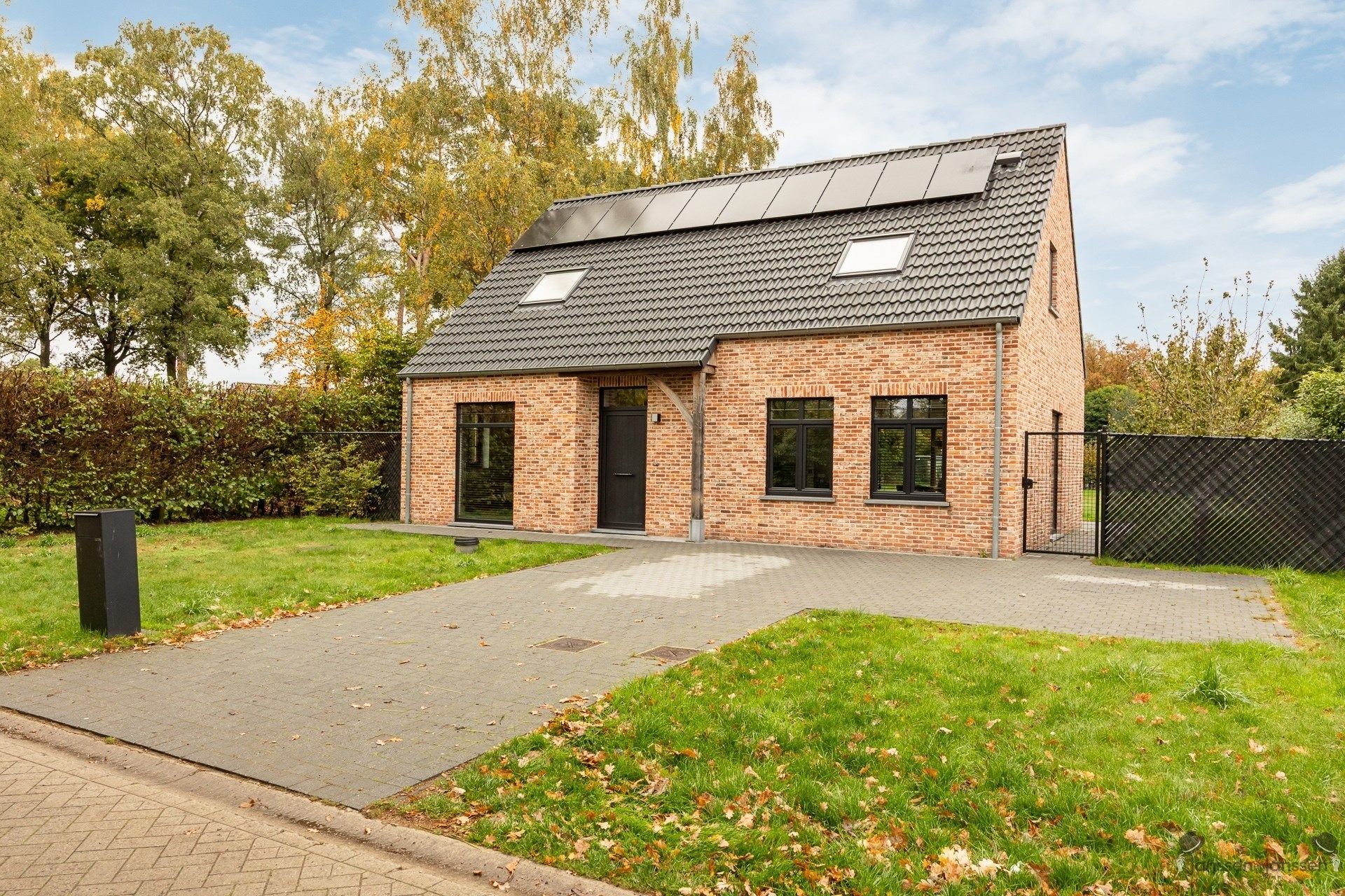 Moderne en energiezuinige gezinswoning op ruim perceel te Brecht foto 28