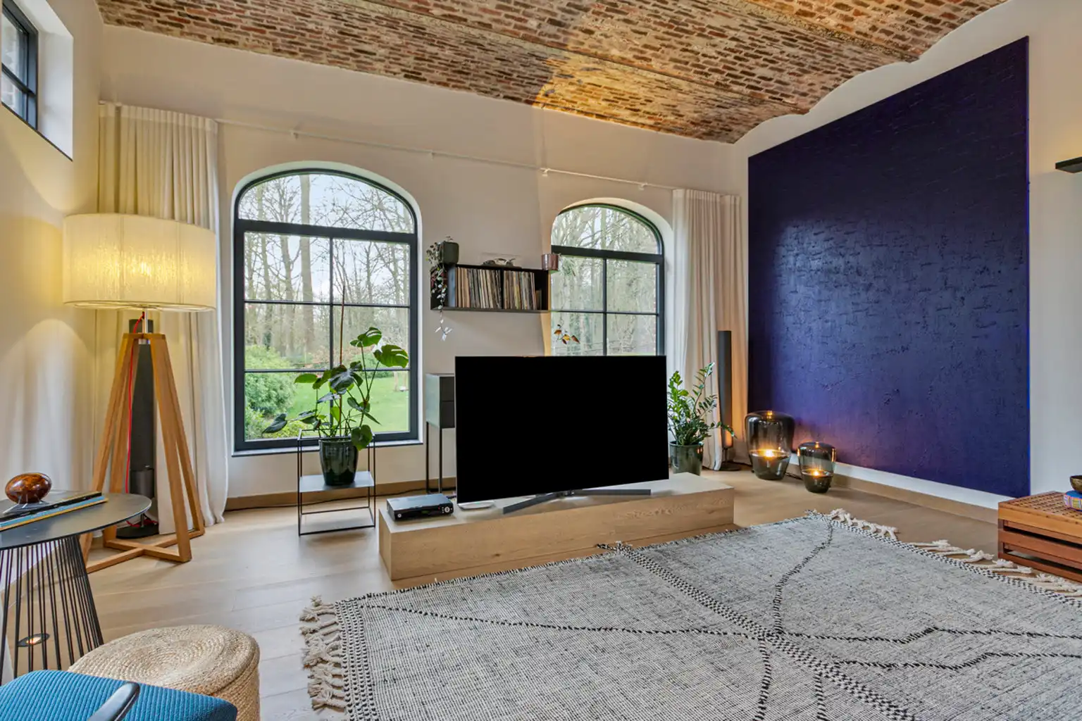 LUXUEUS EN EXCLUSIEF LANDHUIS  MET PARKTUIN.  foto 3