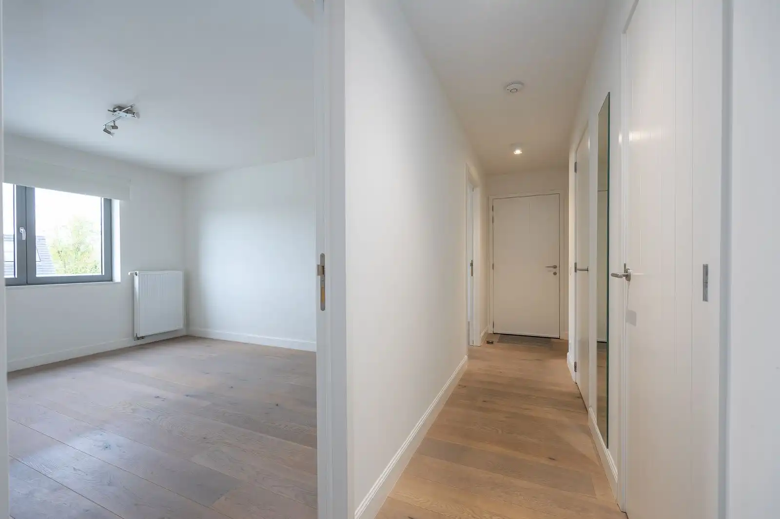 Luxueus 2 slaapkamer appartement in het hartje van Gistel foto 7