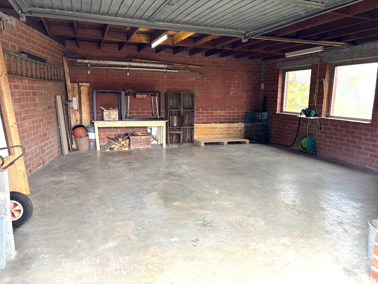 Ruime woning met tuin en garage! foto 15