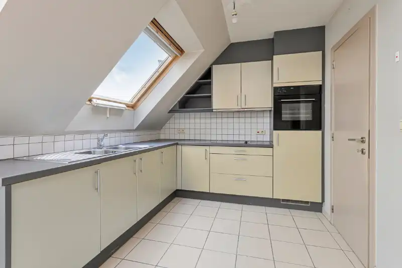 Ruim appartement 4 slpk en terras! foto 3