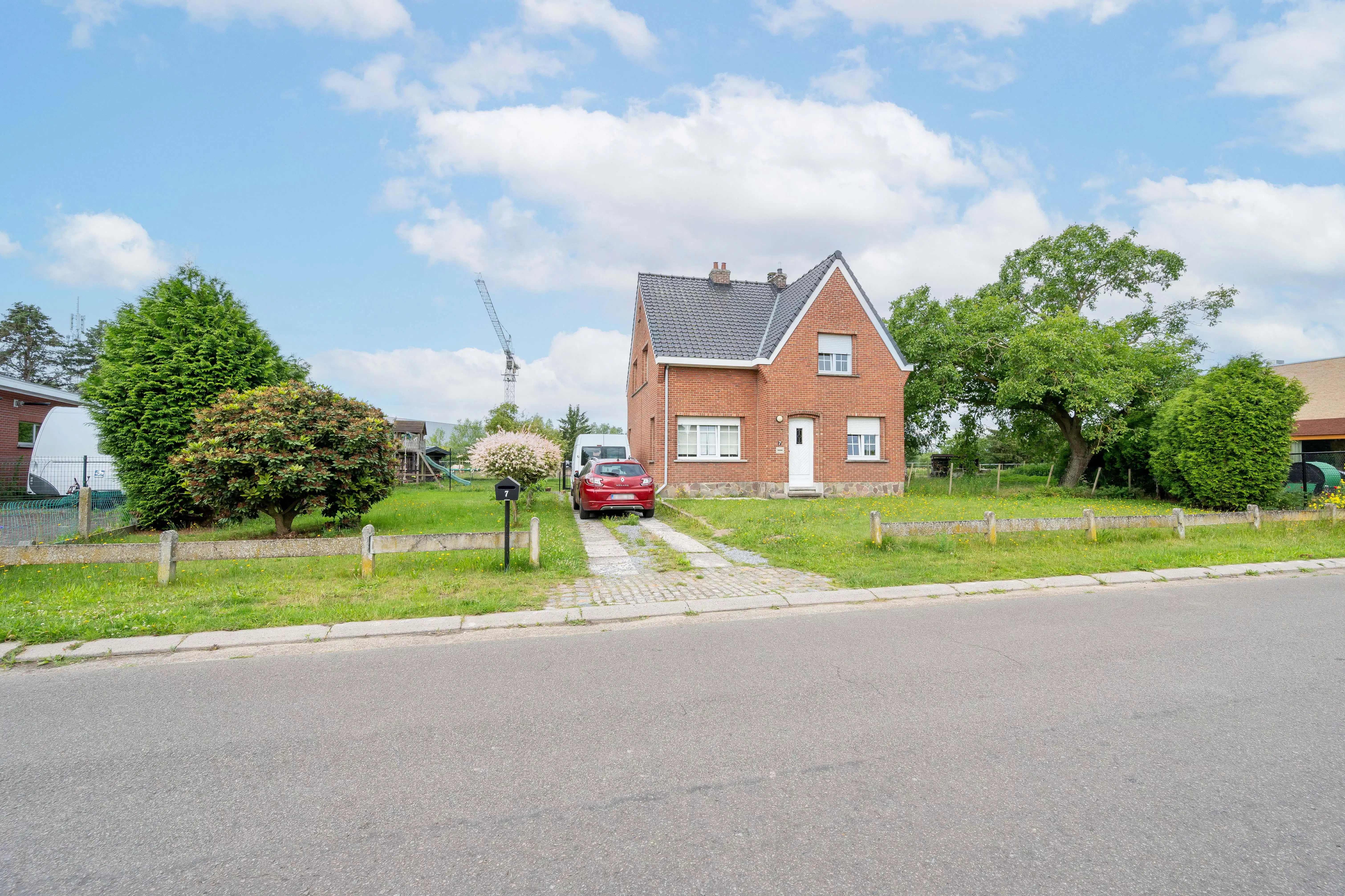 Rustig wonen in een charmante woning met ca. 31 are grond foto 22