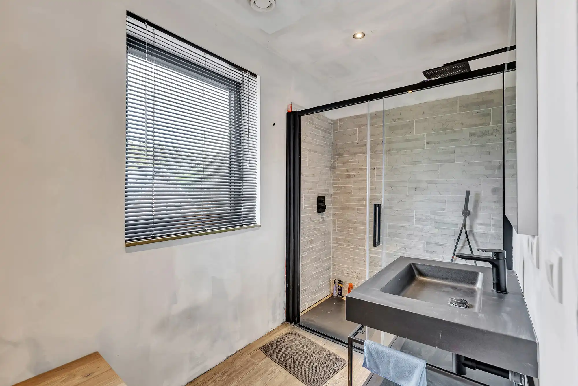 Prachtige nieuwbouwwoning met 3 slpks en tuin op toplocatie foto 15