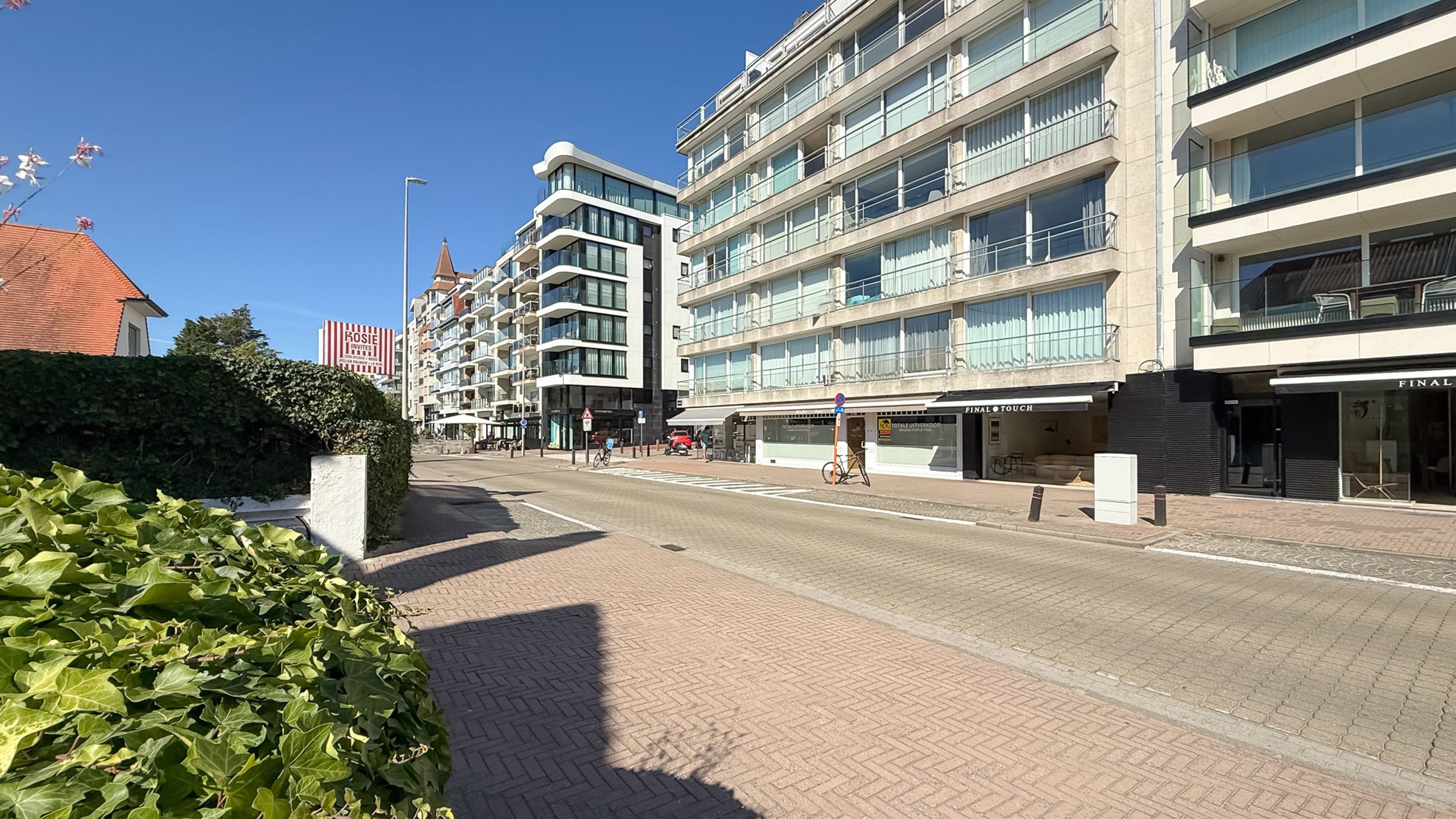 Ruim 1-slaapkamerappartement op toplocatie Kustlaan – Zoute foto 17
