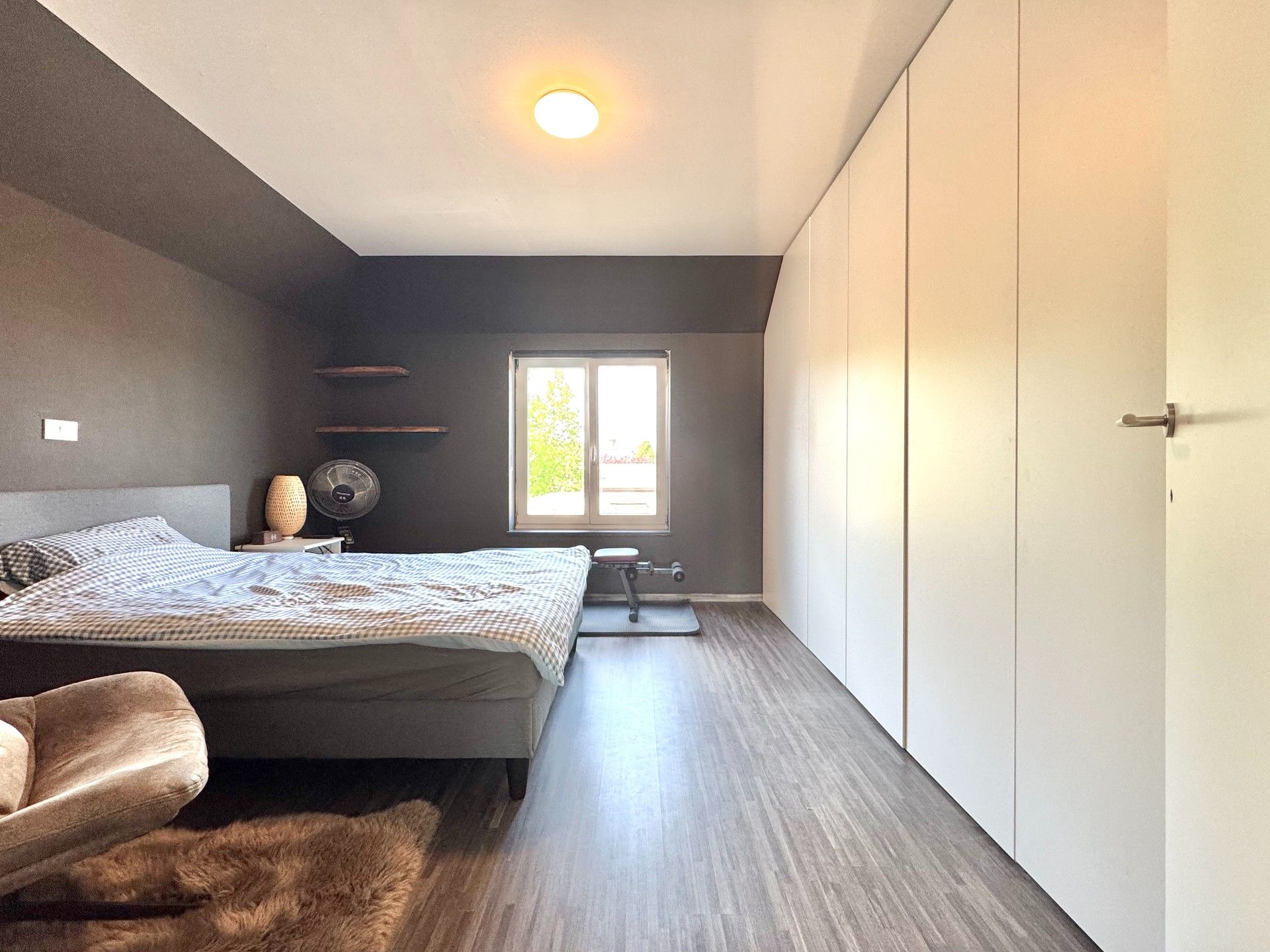 HOB met BIJGEBOUW en uitweg achteraan op 416 m² foto 28