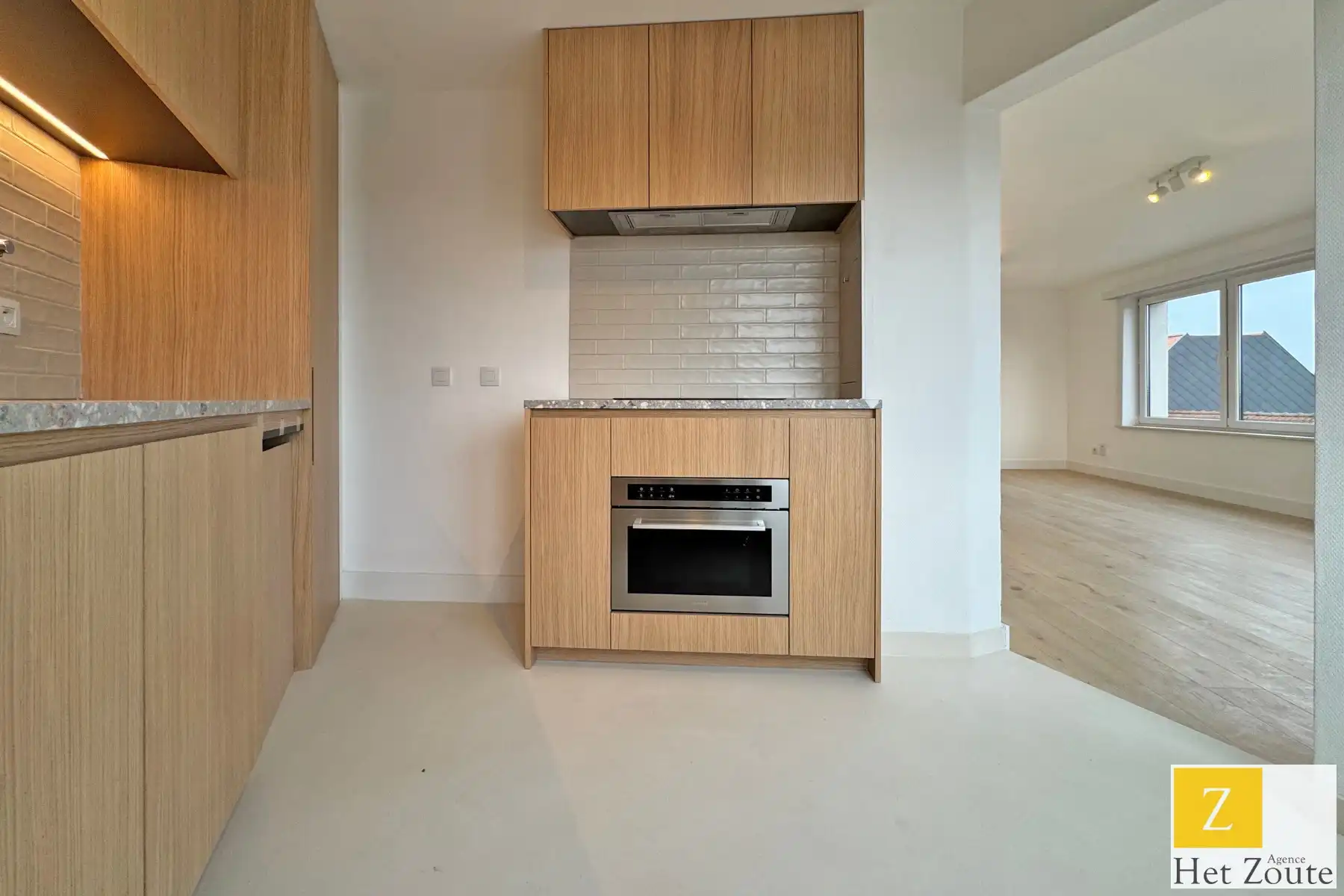 Vernieuwd hoekappartement in residentiële buurt te Knokke foto 4