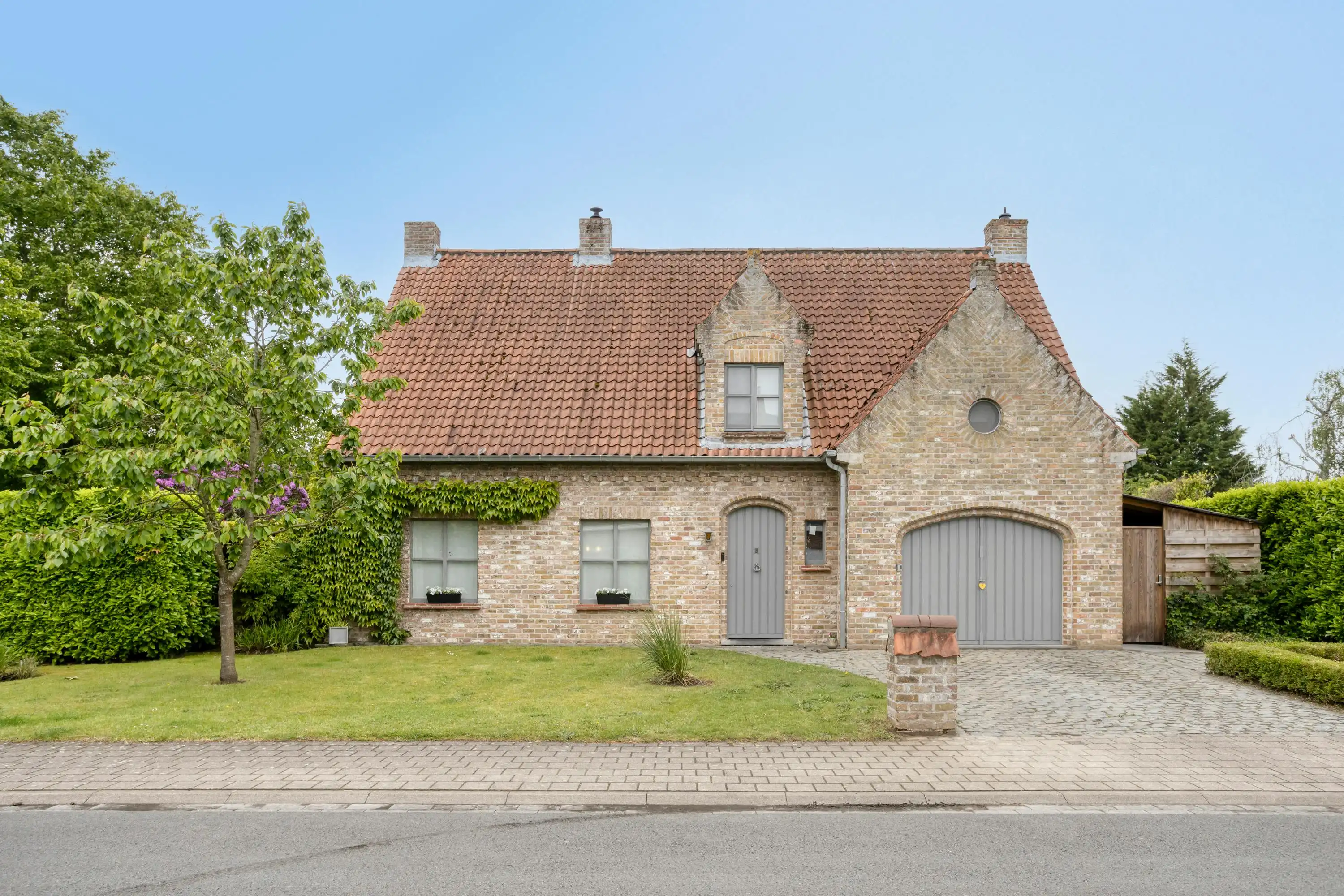 Vrijstaand huis langs de Kasteleinweg te Sint-Kruis (Brugge) foto 2