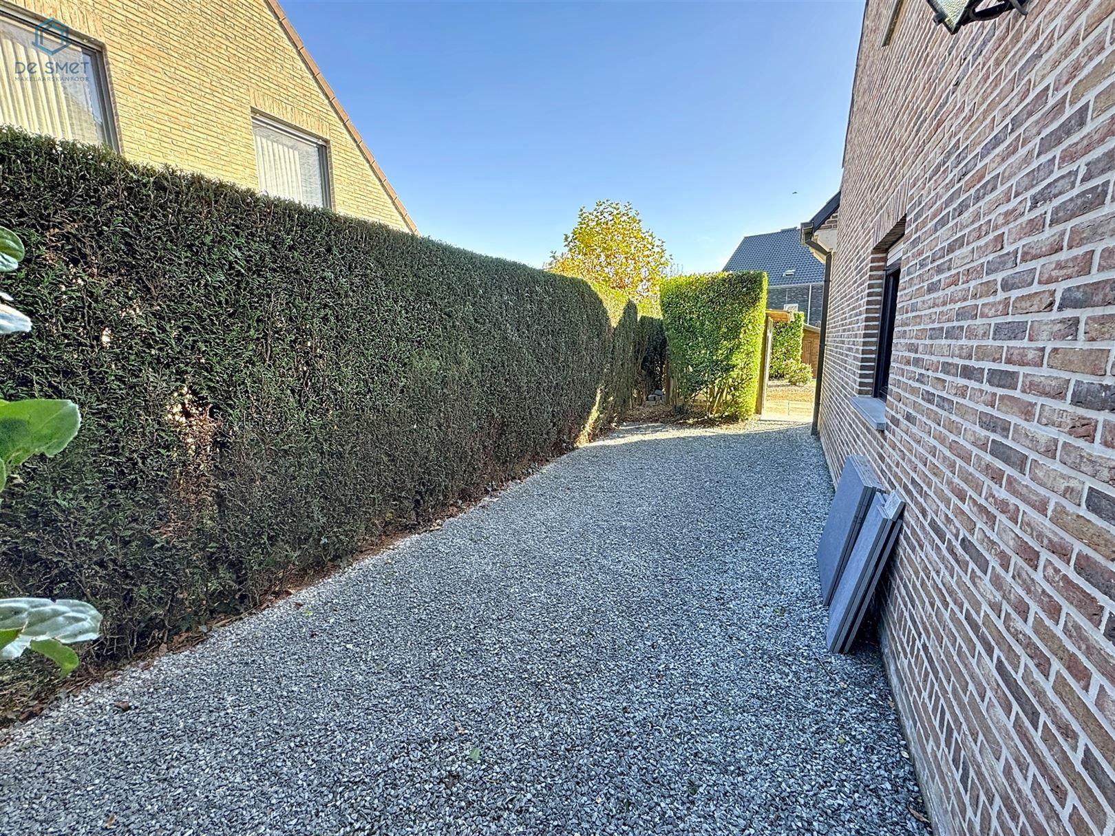 Prachtig gerenoveerde villa met 4 slaapkamers, garage en zwembad foto 31