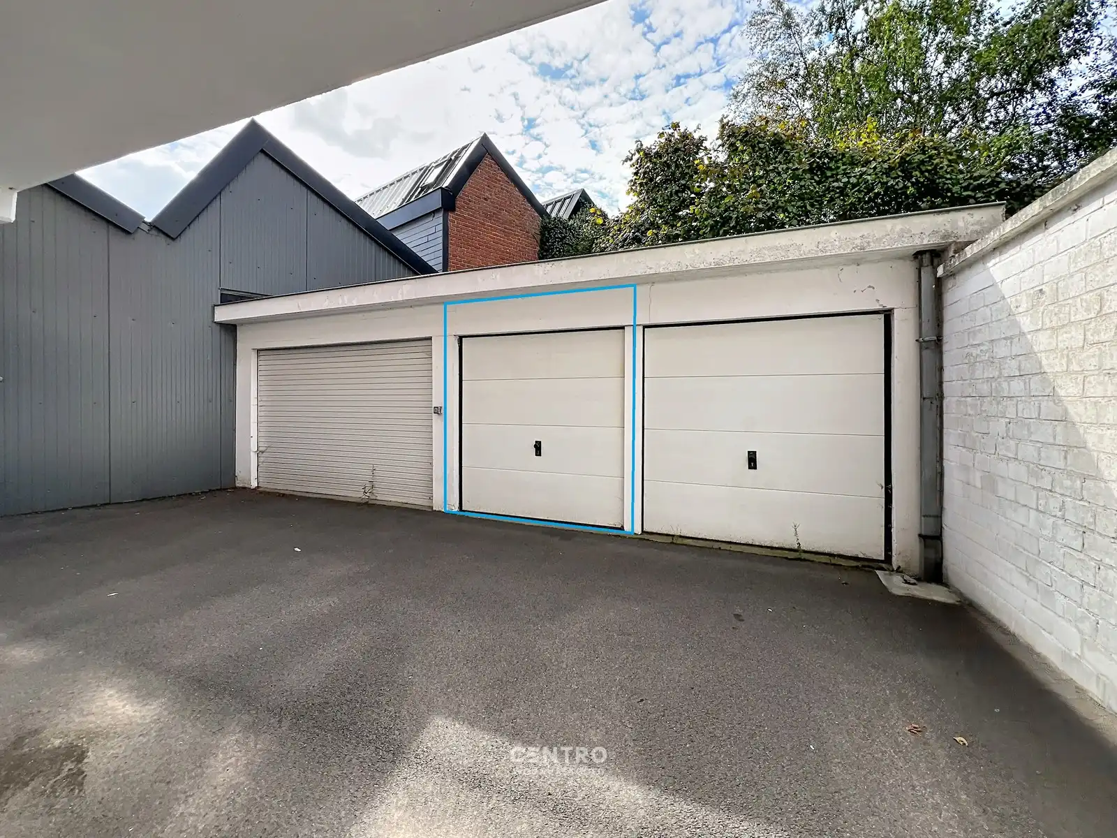 APPARTEMENT (75 m²) met 2 SLK, terras  én GARAGE (moto's, fietsen,...) op een centrale ligging te Roeselare - Perfect voor comfortabel wonen of als OPBRENGSTEIGENDOM ! foto 22