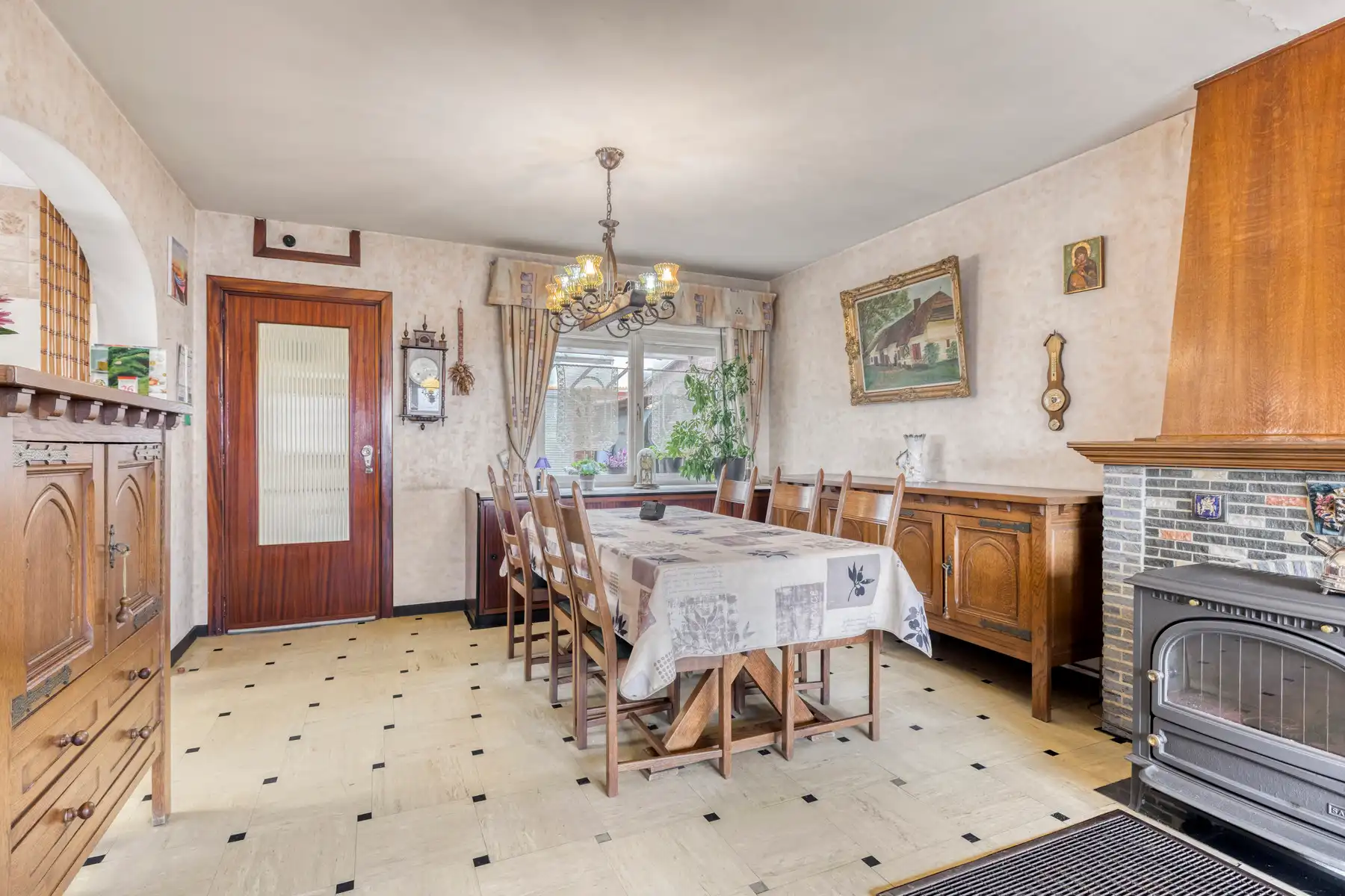 Te renoveren HOB met 3 slpk, garage en veel potentieel foto 6