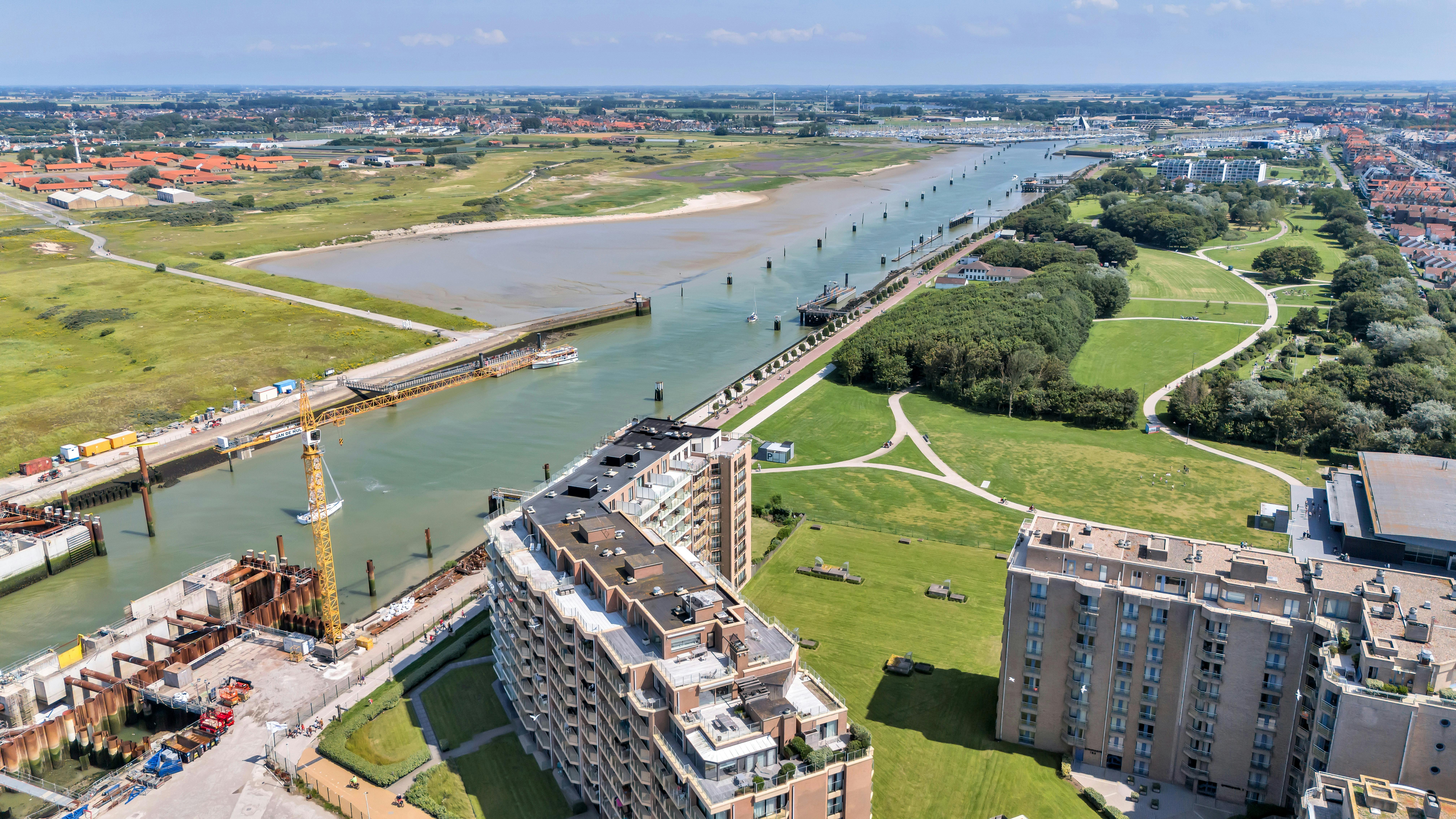 Exclusief appartement met prachtig zicht op de Havengeul en de zee! foto 36