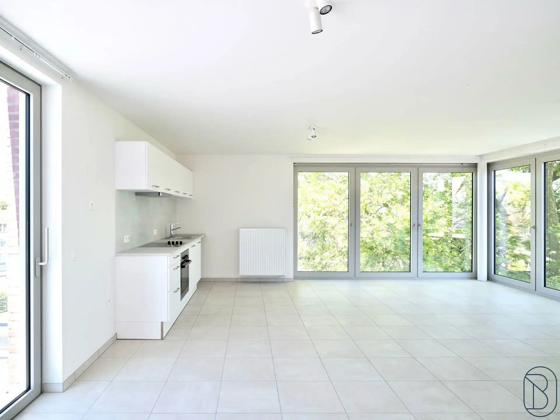 Topgelegen in het centrum: kwalitatief appartement met zicht foto 17