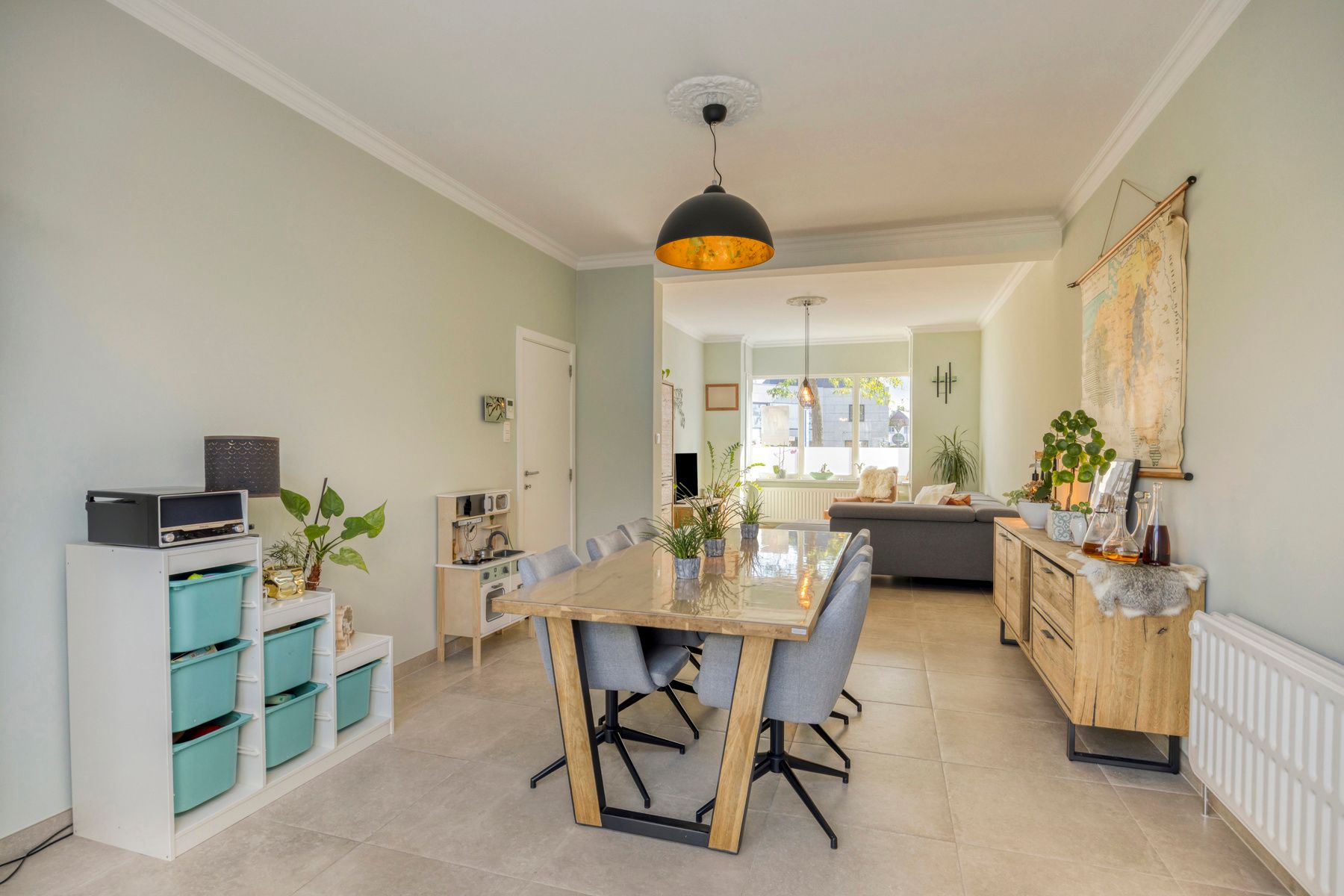 Instapklare woning met 3 slaapkamers, tuin en zonnepanelen! foto {{pictureIndex}}