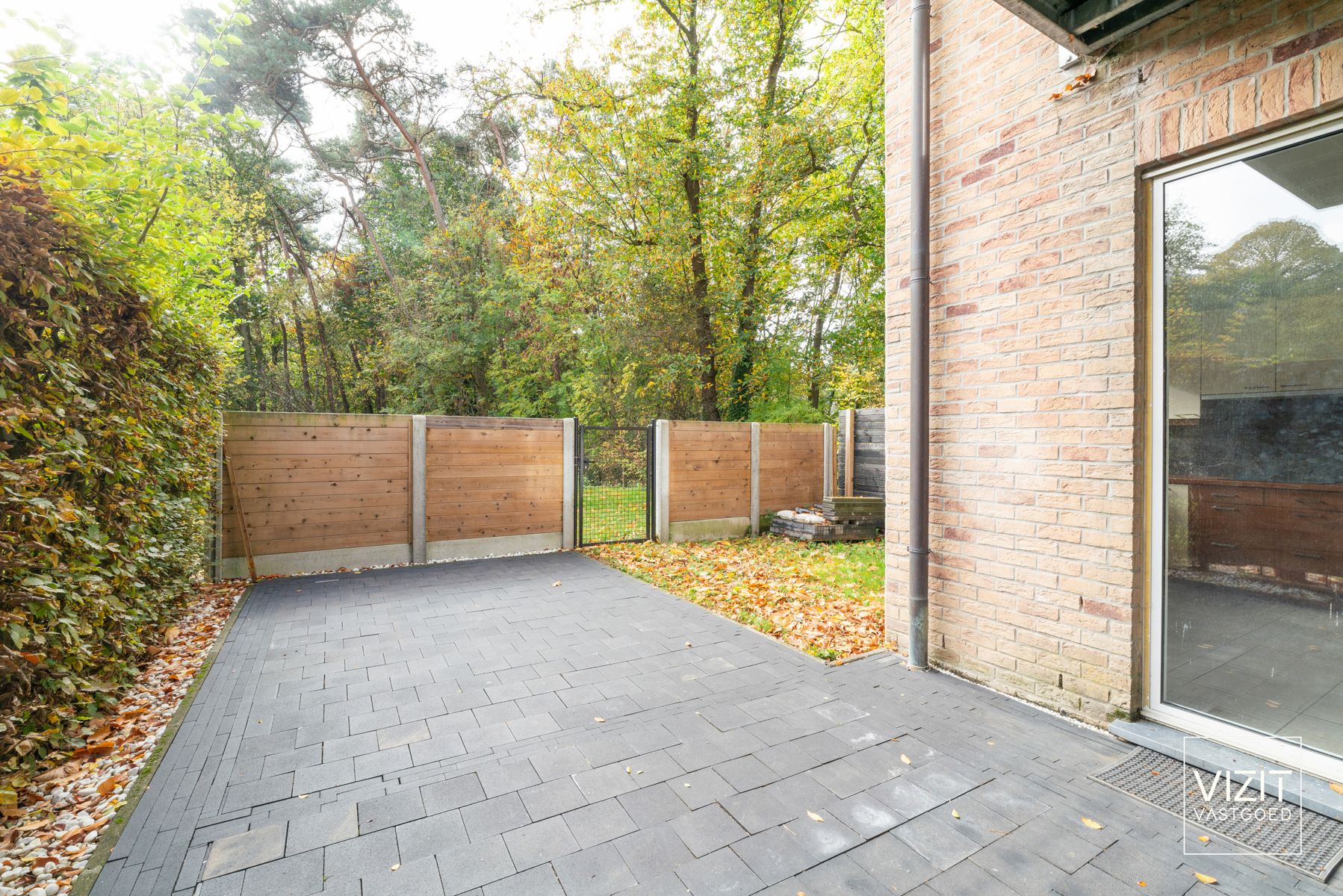 Gelijkvloersappartement met tuin in uniek art-decopand foto 11