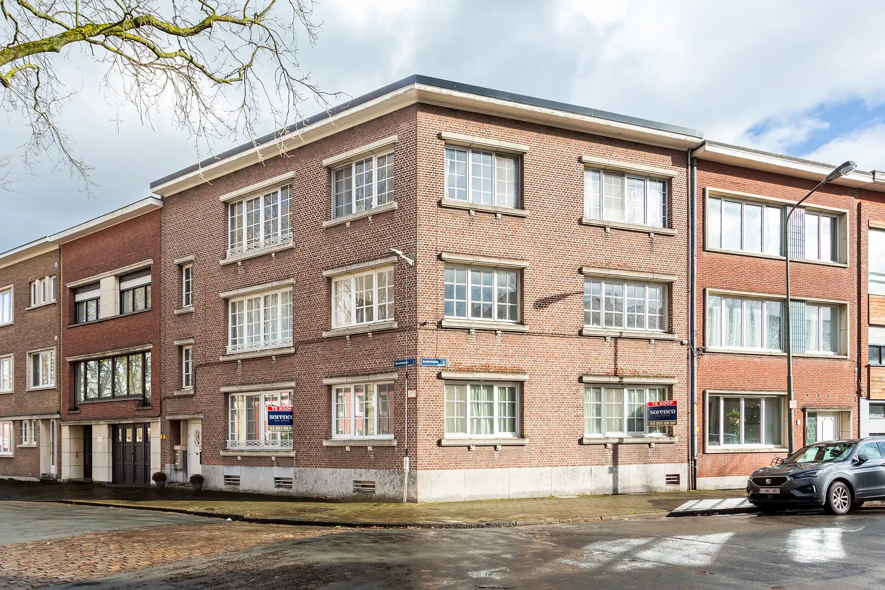 Gerenoveerd gvls 2 slpk app. met tuin  foto {{pictureIndex}}