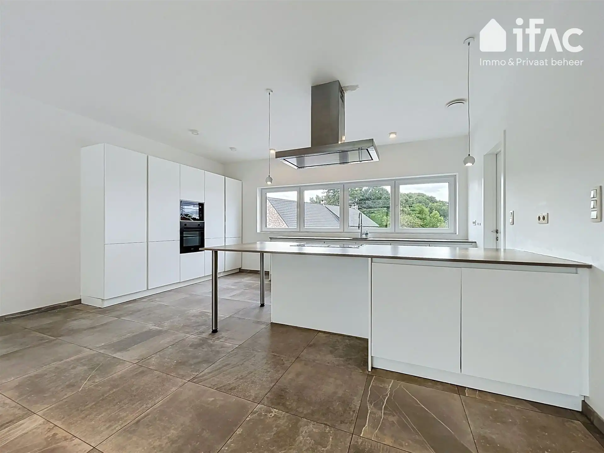 Enzergiezuinige villa voorzien van zonnepanelen foto 4