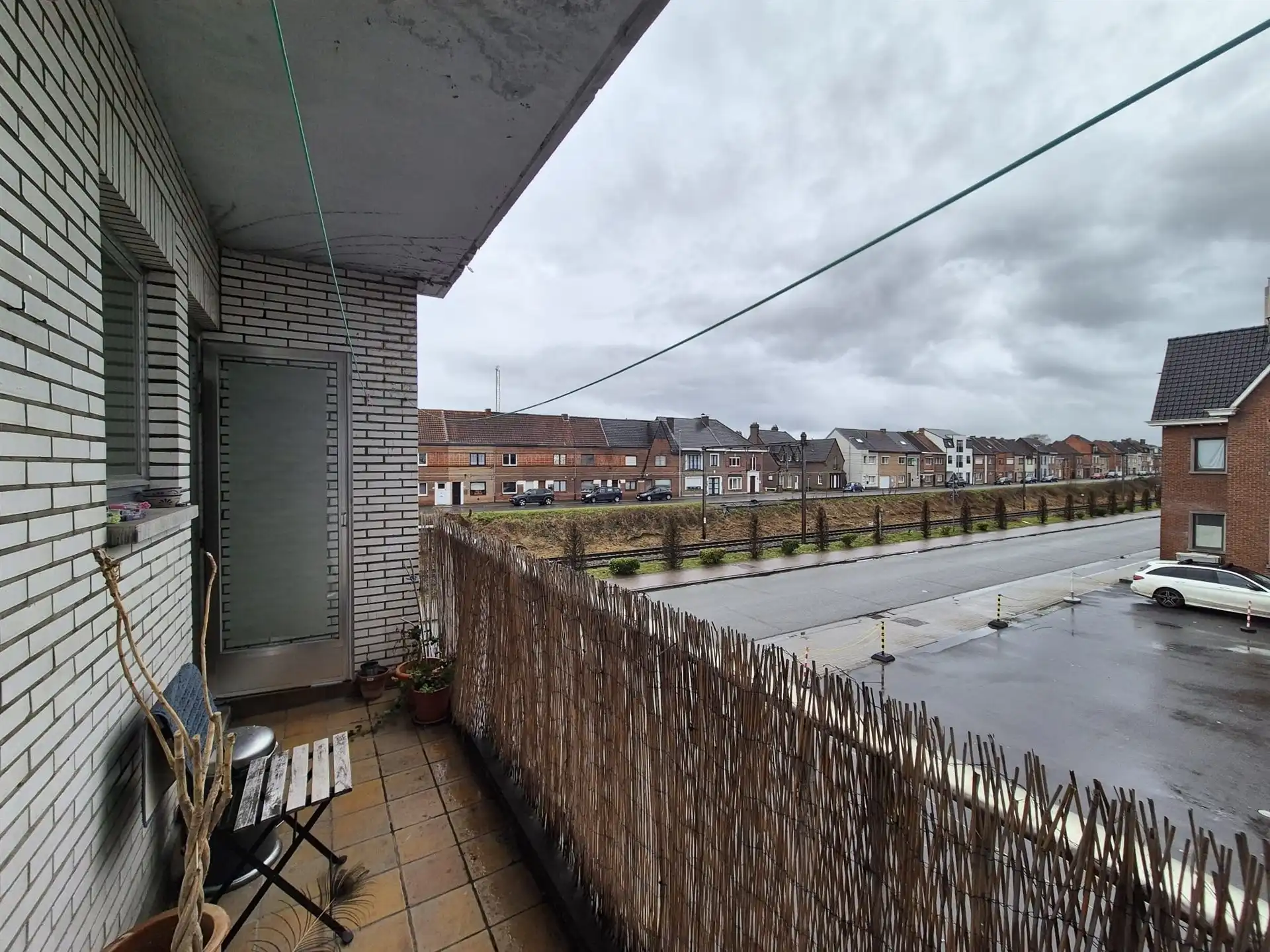 Interessant gelegen appartement met terras en garage. foto 14