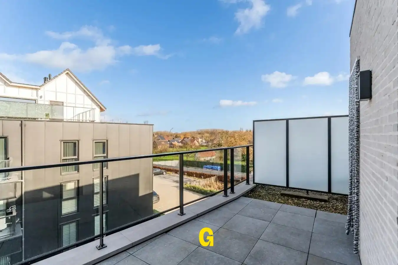 Knap hedendaags dakkappartement met ruime terrassen vlak bij het centrum foto 24
