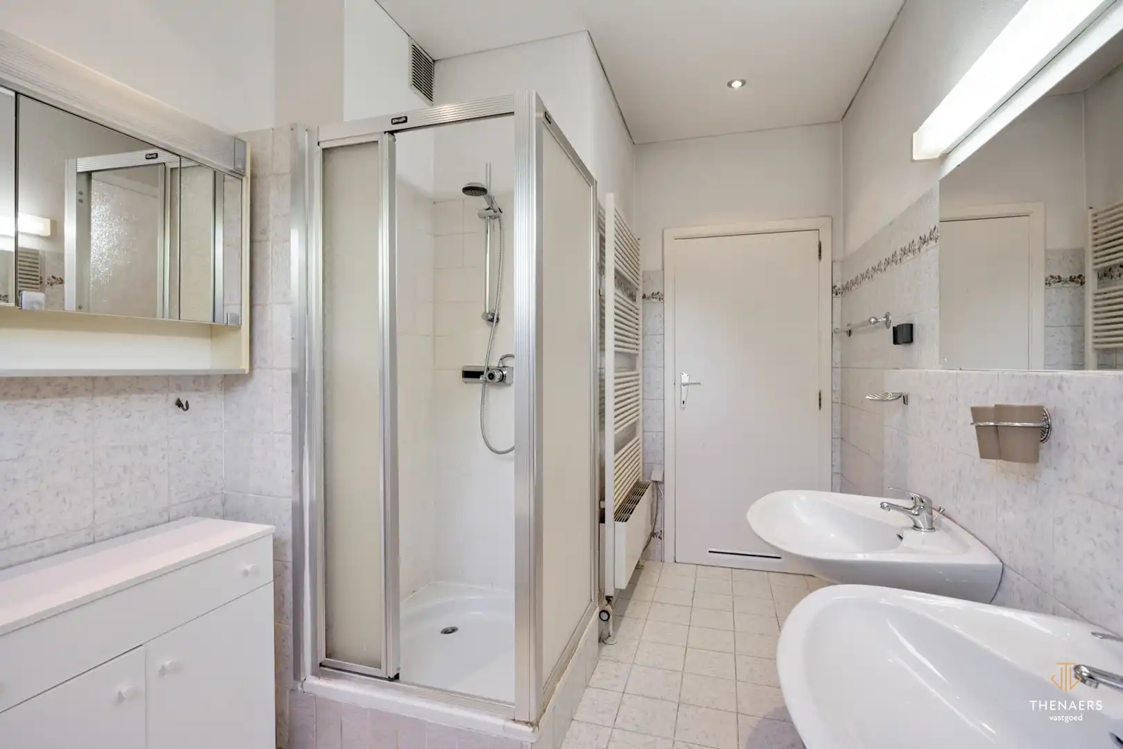 Statige villa met gelijkvloers wooncomfort op een toplocatie in Zonhoven. foto 21
