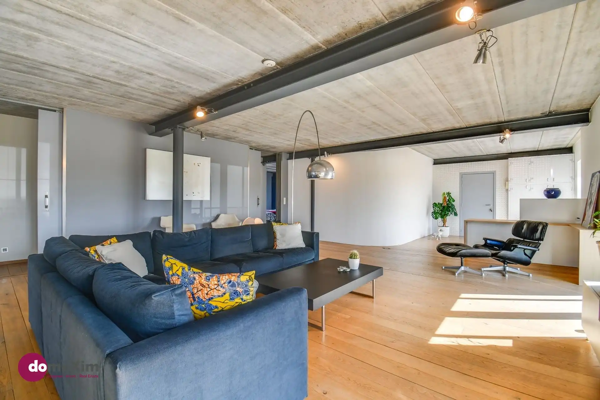 Lichtrijke loft met 2 slaapkamers en terras in Mechelen foto 5