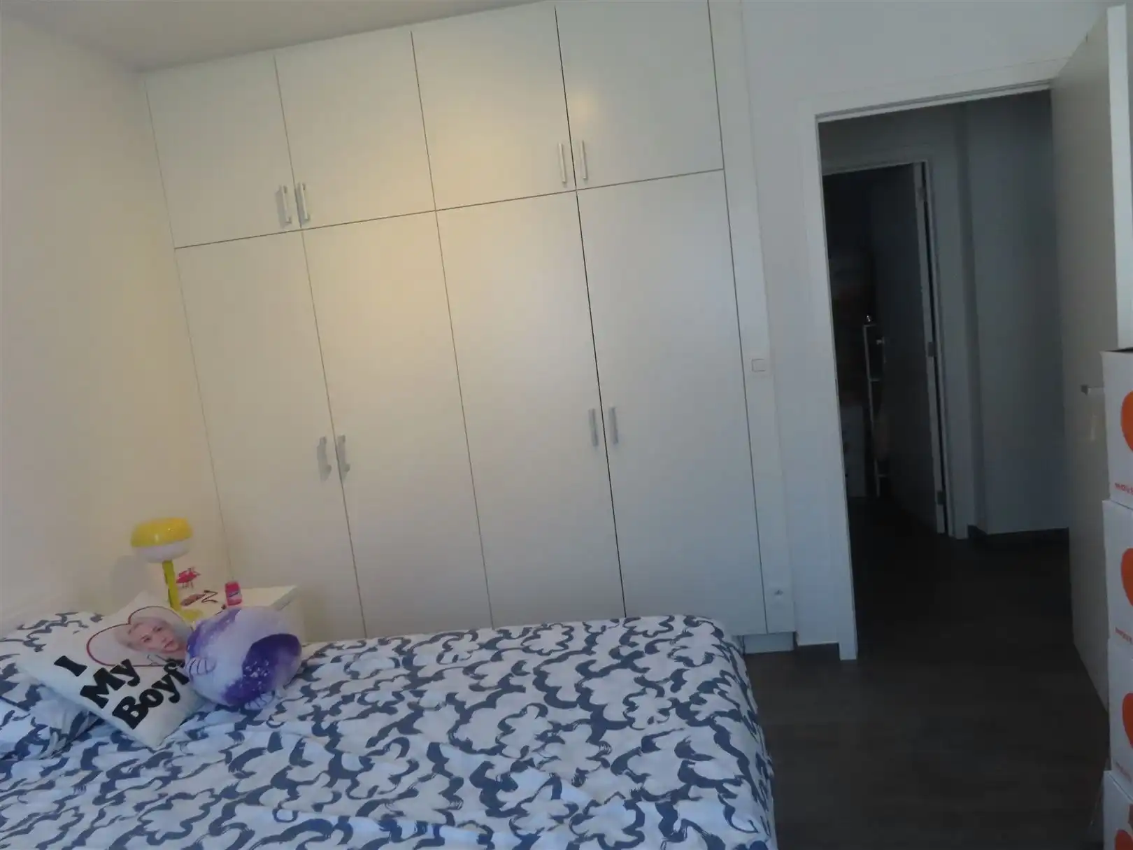 Gemeubeld 3 slaapkamerappartement met parking! foto 16