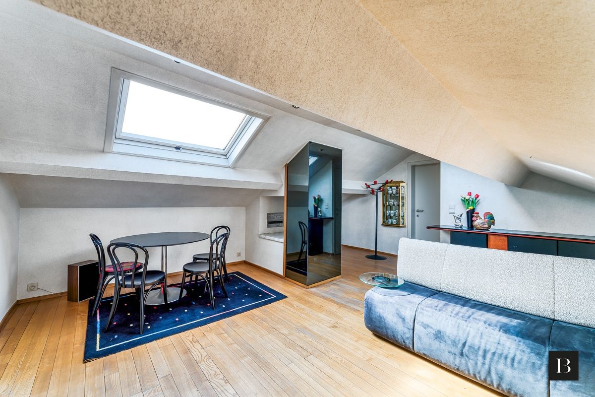 Ruim (123m²) appartement met garagebox en zolder in de Concessie foto 13