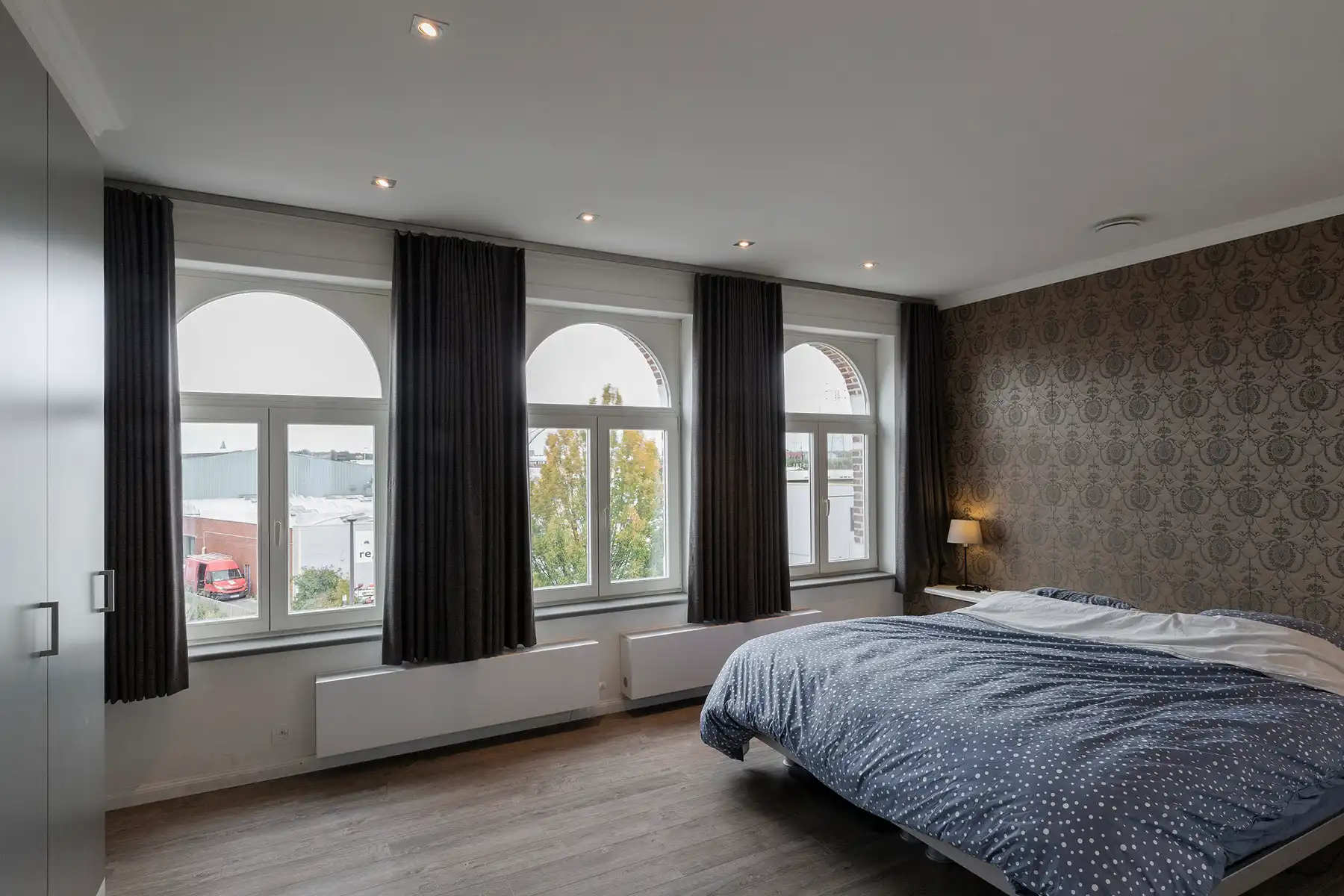 Karaktervolle herenwoning met tuin, koetshuis en veel ruimte foto 17
