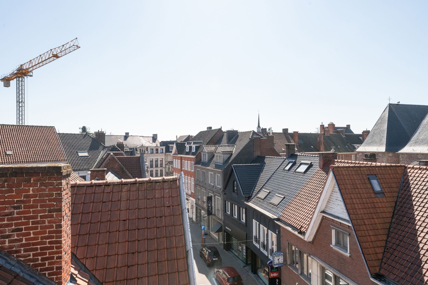 Appartement  met terras en balkon op de vierde verdieping van een kleinschalig appartementsgebouw foto 15