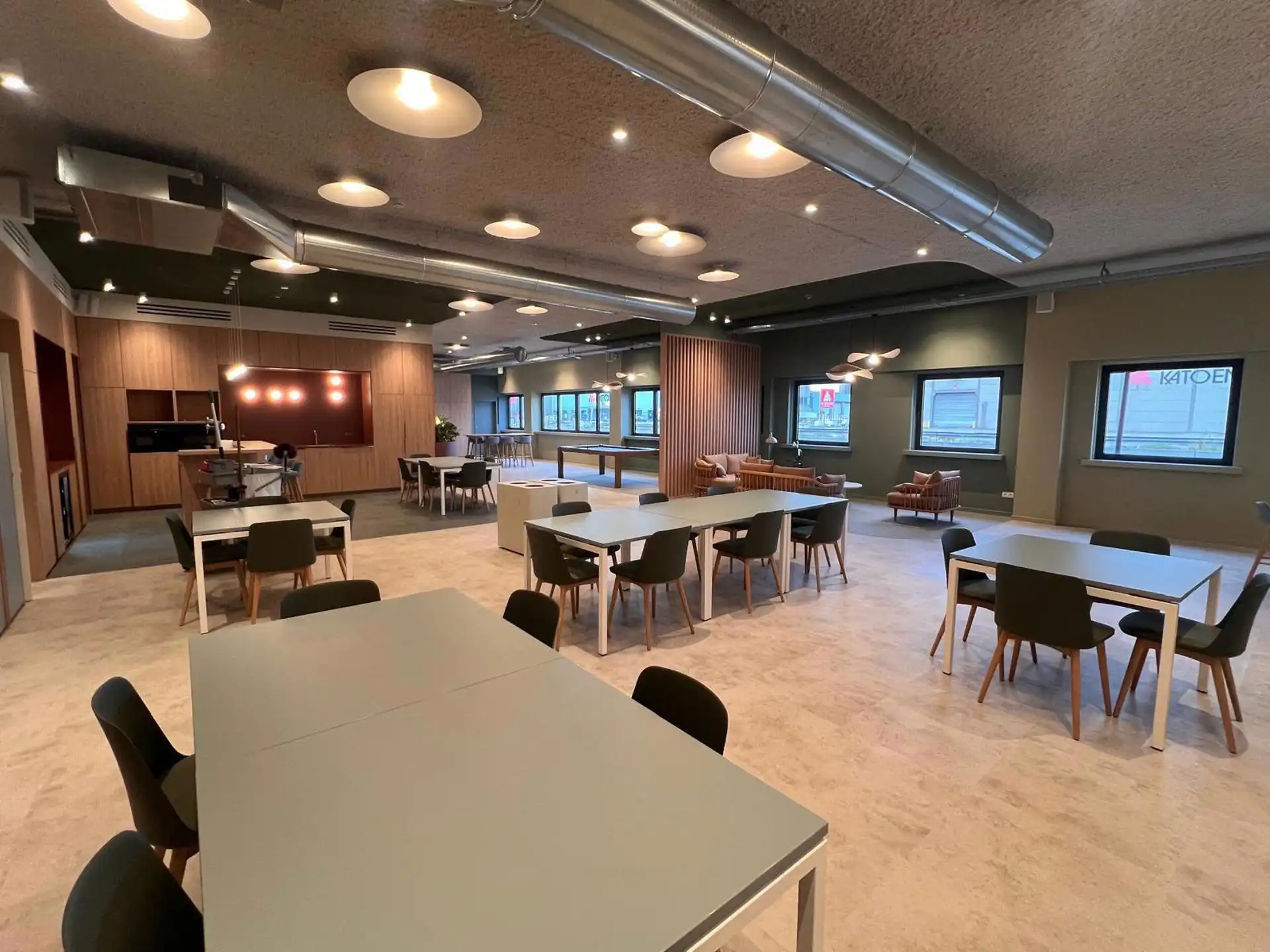 Te Huur : Kantoorruimte Schomhoeveweg 15 foto 6