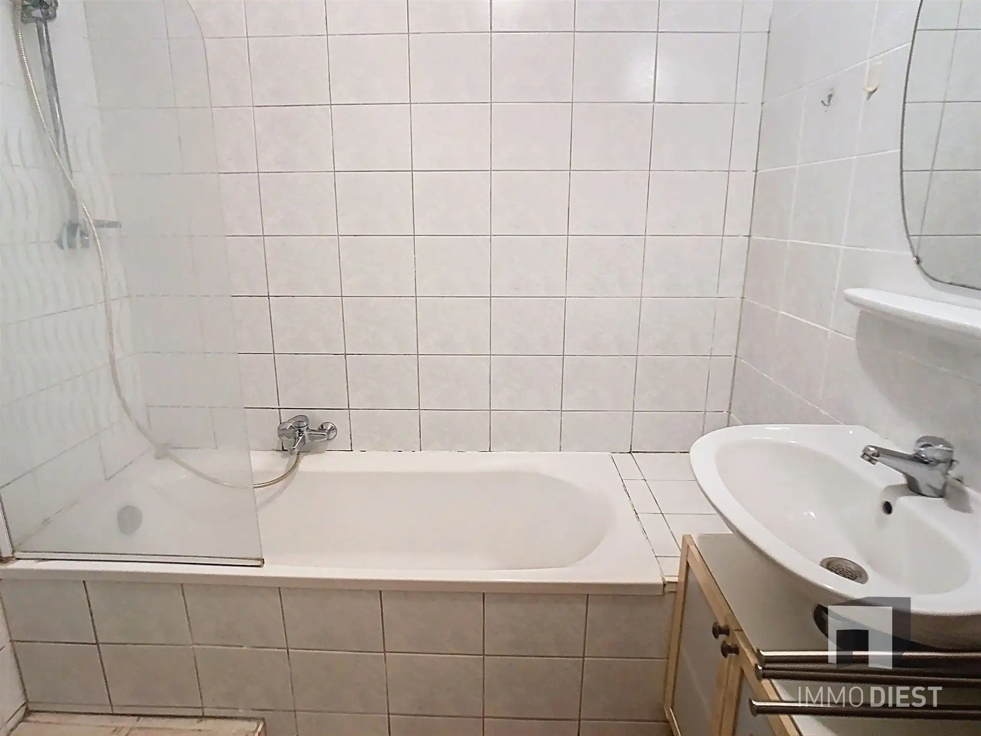 Uniek appartement (100 m²) met 3 slaapkamers, dubbele garage, lift en kelder op een toplocatie in Leuven! foto 26