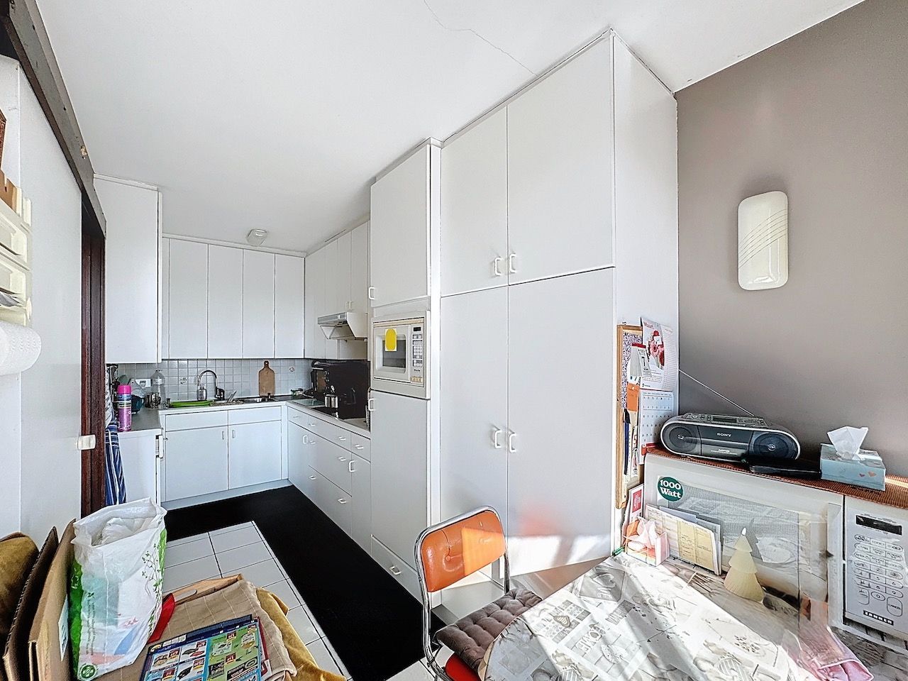 Lichtrijk appartement met twee slaapkamers gelegen op de Graaf d'Ursellaan foto 9