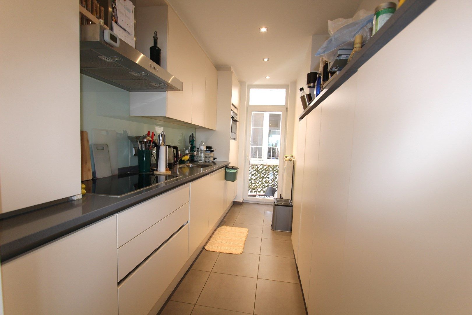 RUIM APPARTEMENT MET 3 SLAAPKAMERS foto 6