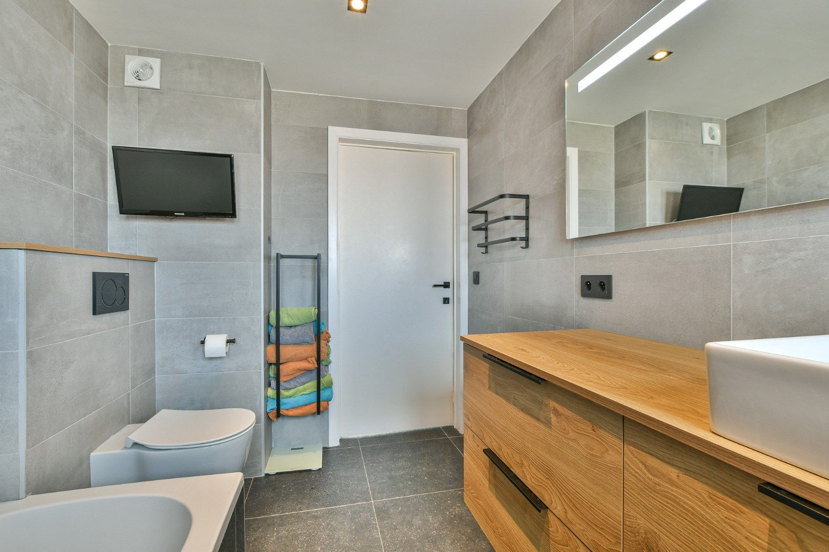Volledig gerenoveerde bel-etagewoning in centrum Blankenberge te koop! foto 17