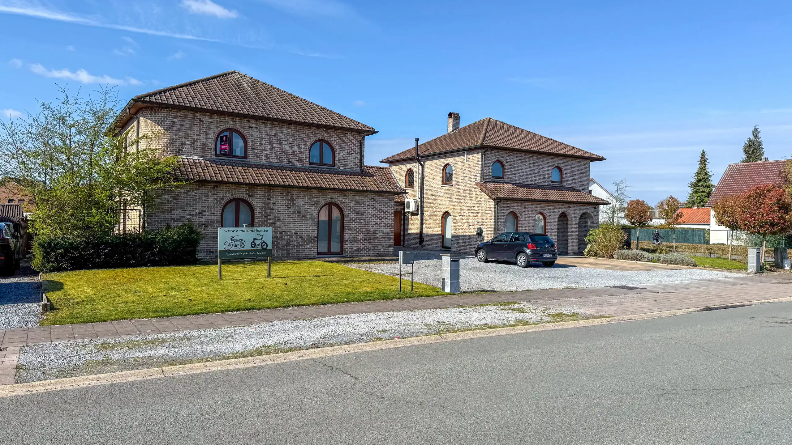 Charmant appartement met aparte ingang + terras te Houthalen foto 24