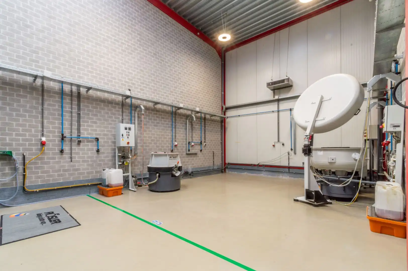 RUIM & COMM TOP GELEGEN INDUSTRIEEL GEBOUW ! foto 11