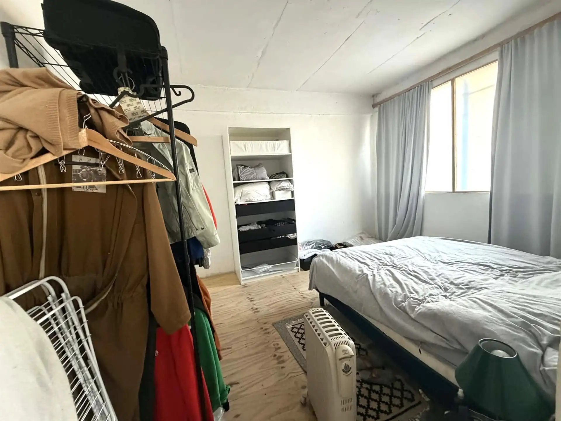 Ruime atelier te huur in Koekelberg.



 foto 7