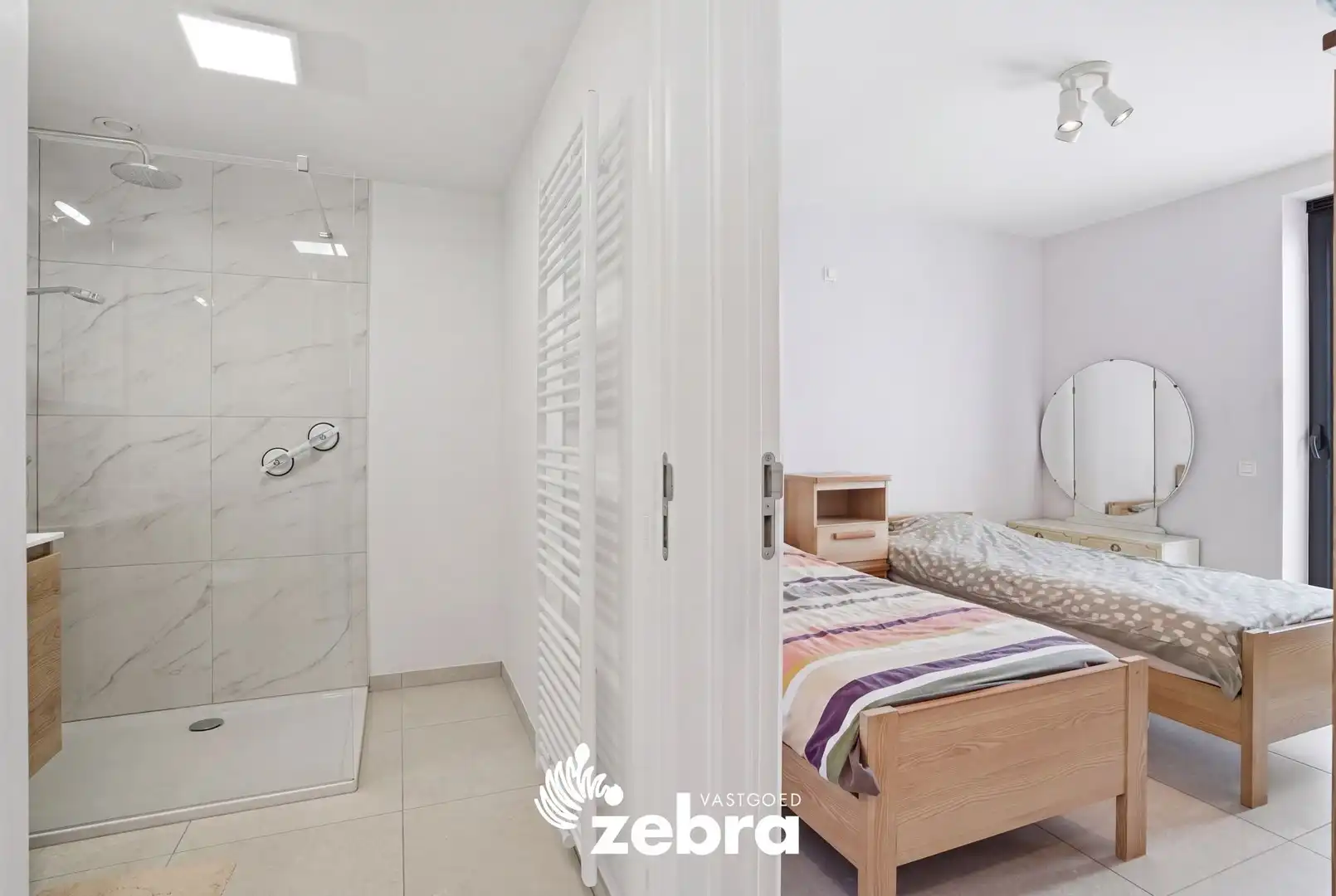 Instapklaar appartement met 2 slaapkamers en terrassen op topligging in Tielt! foto 12