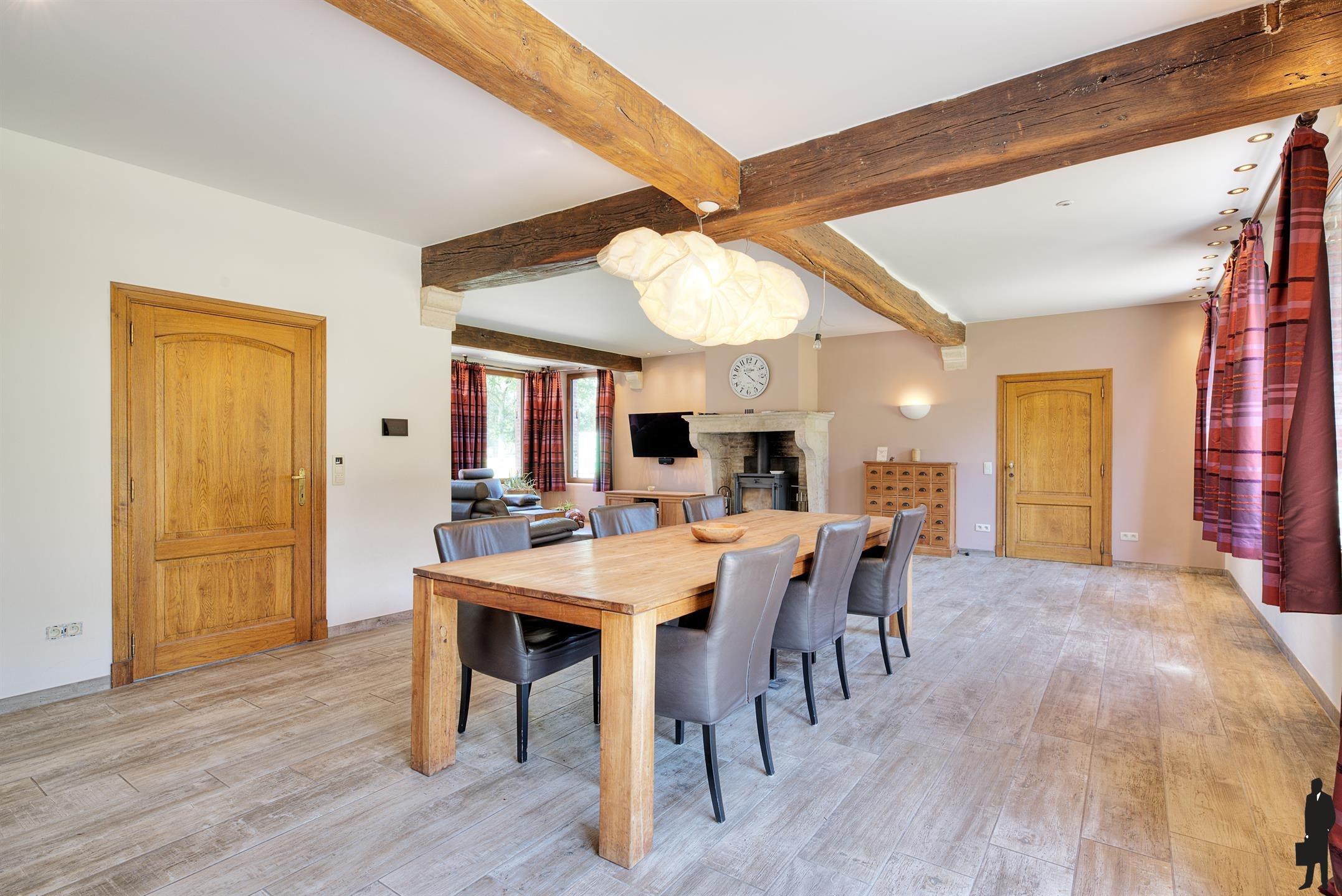 Luxe kangoeroe-villa te Sint-Job met paardenacc. op ca. 1,2 HA! foto 9