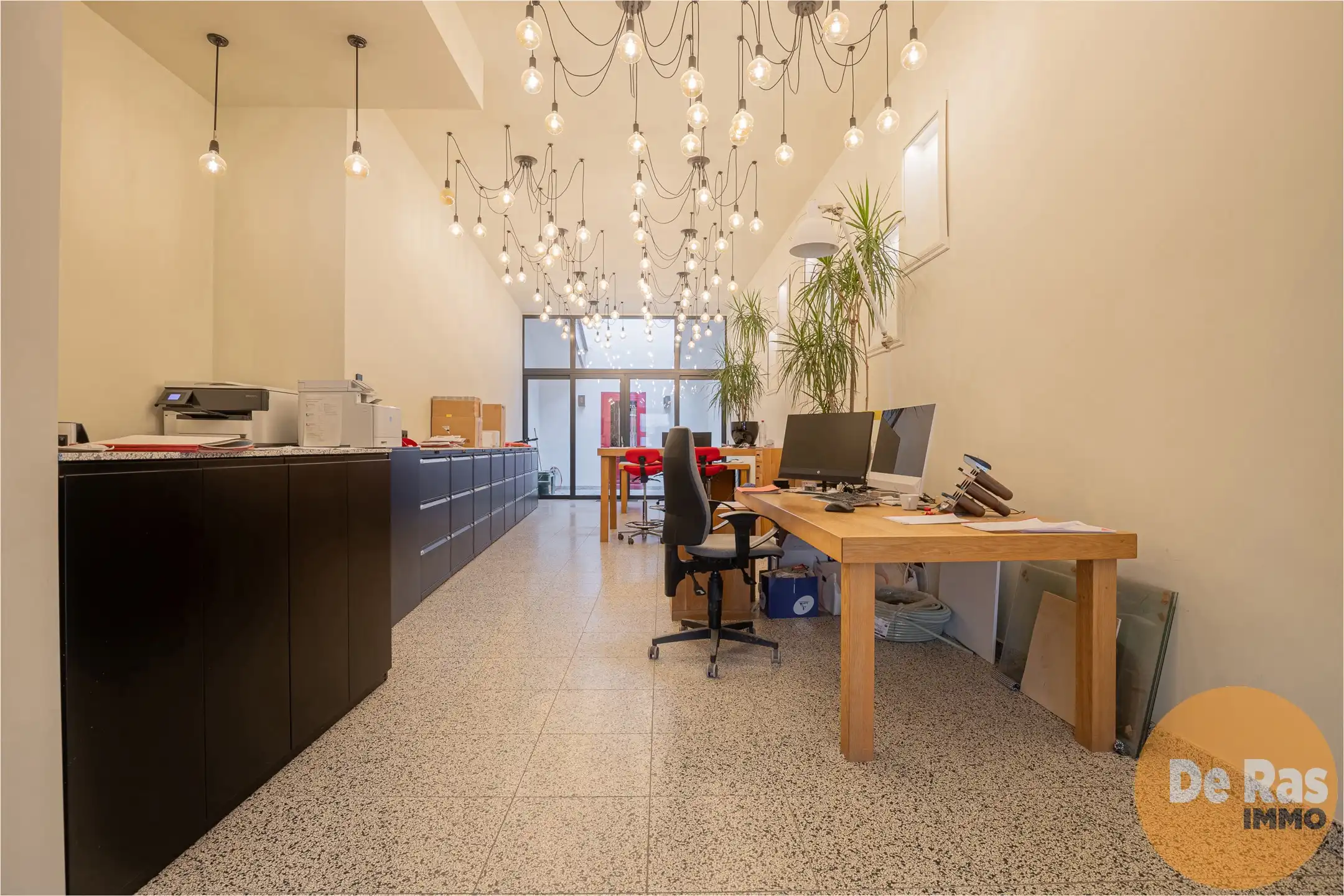 AALST - Kantoorruimte met vernieuwd appartement in centrum foto 4