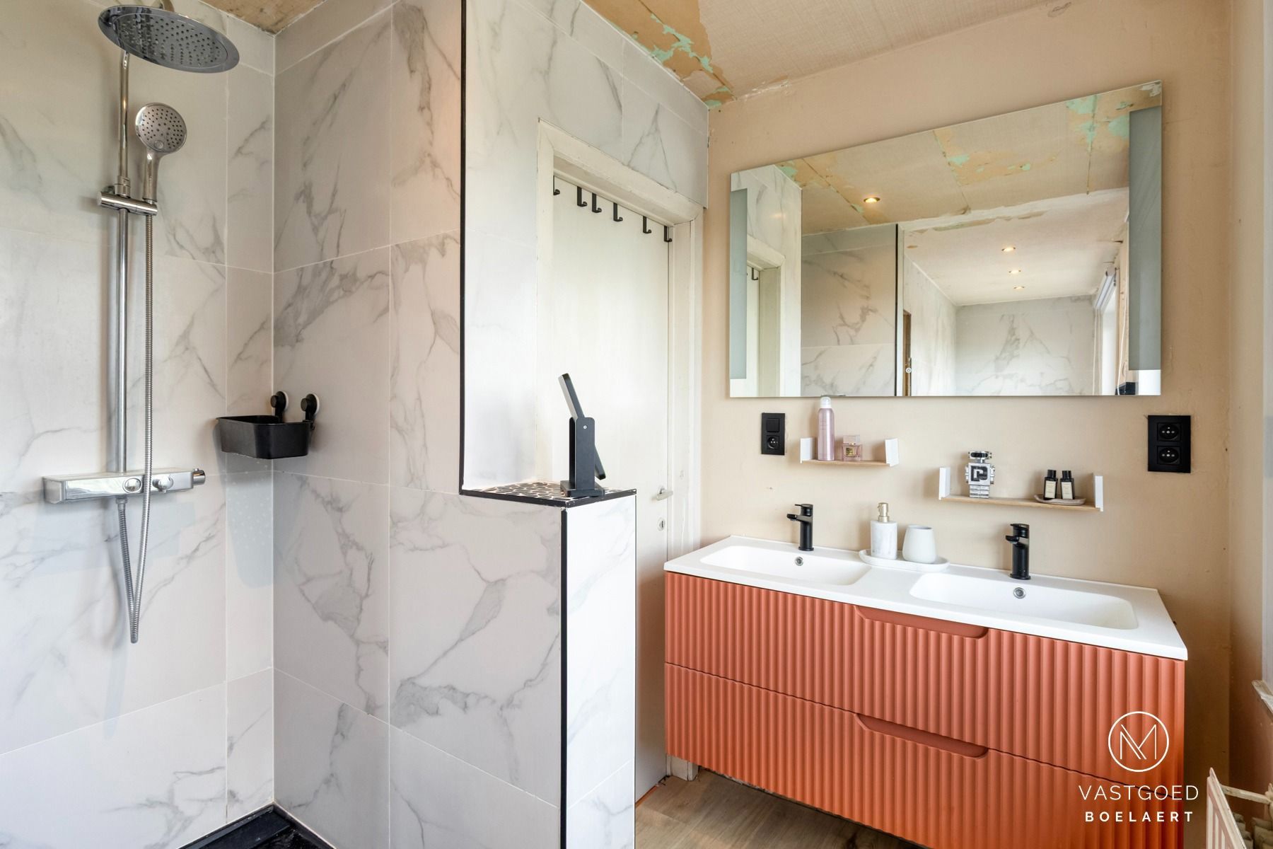 Rustig gelegen gezinswoning met tuin te Ninove foto 14