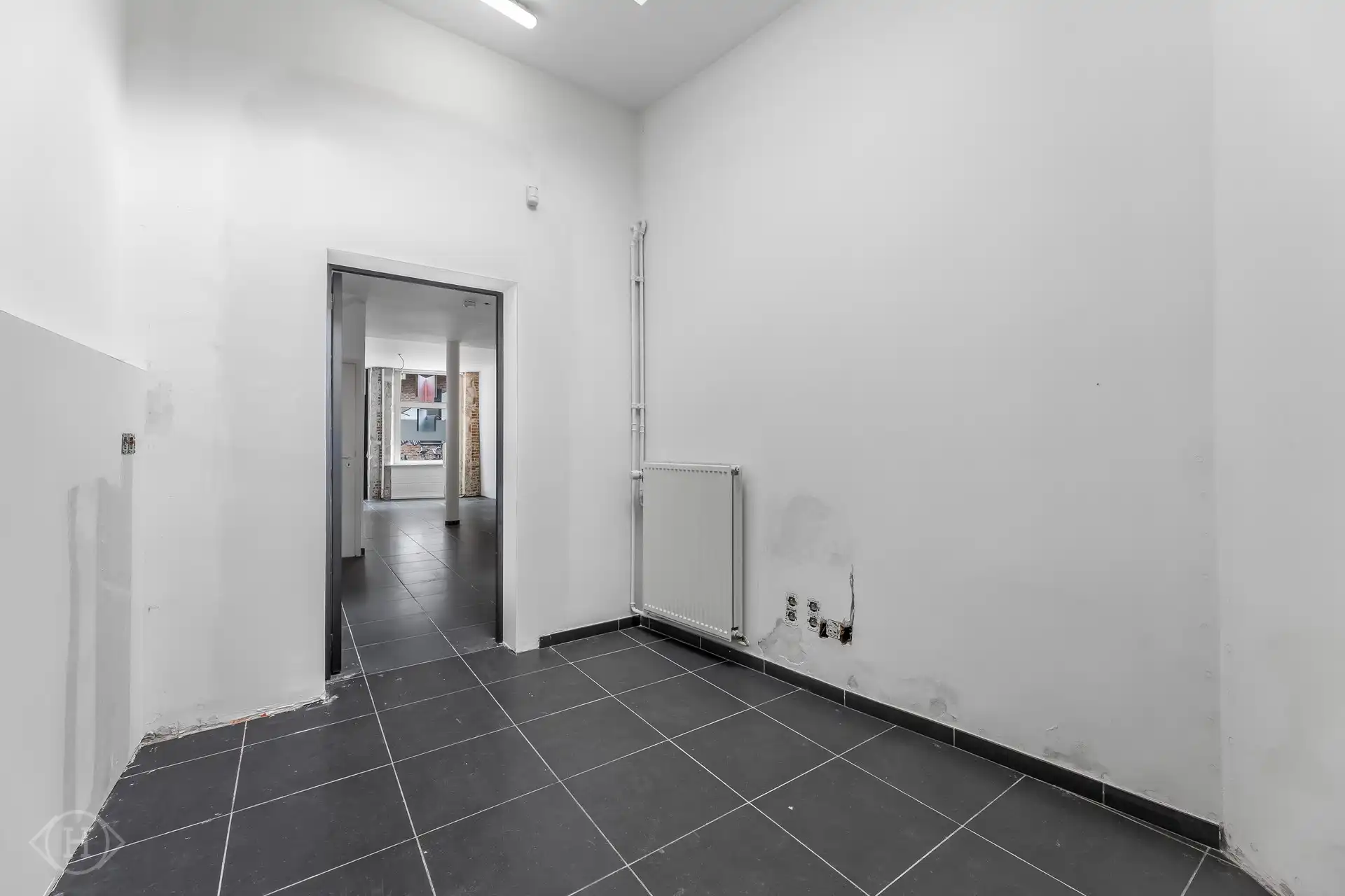 Professionele gelijkvloerse ruimte met diverse mogelijkheden foto 6