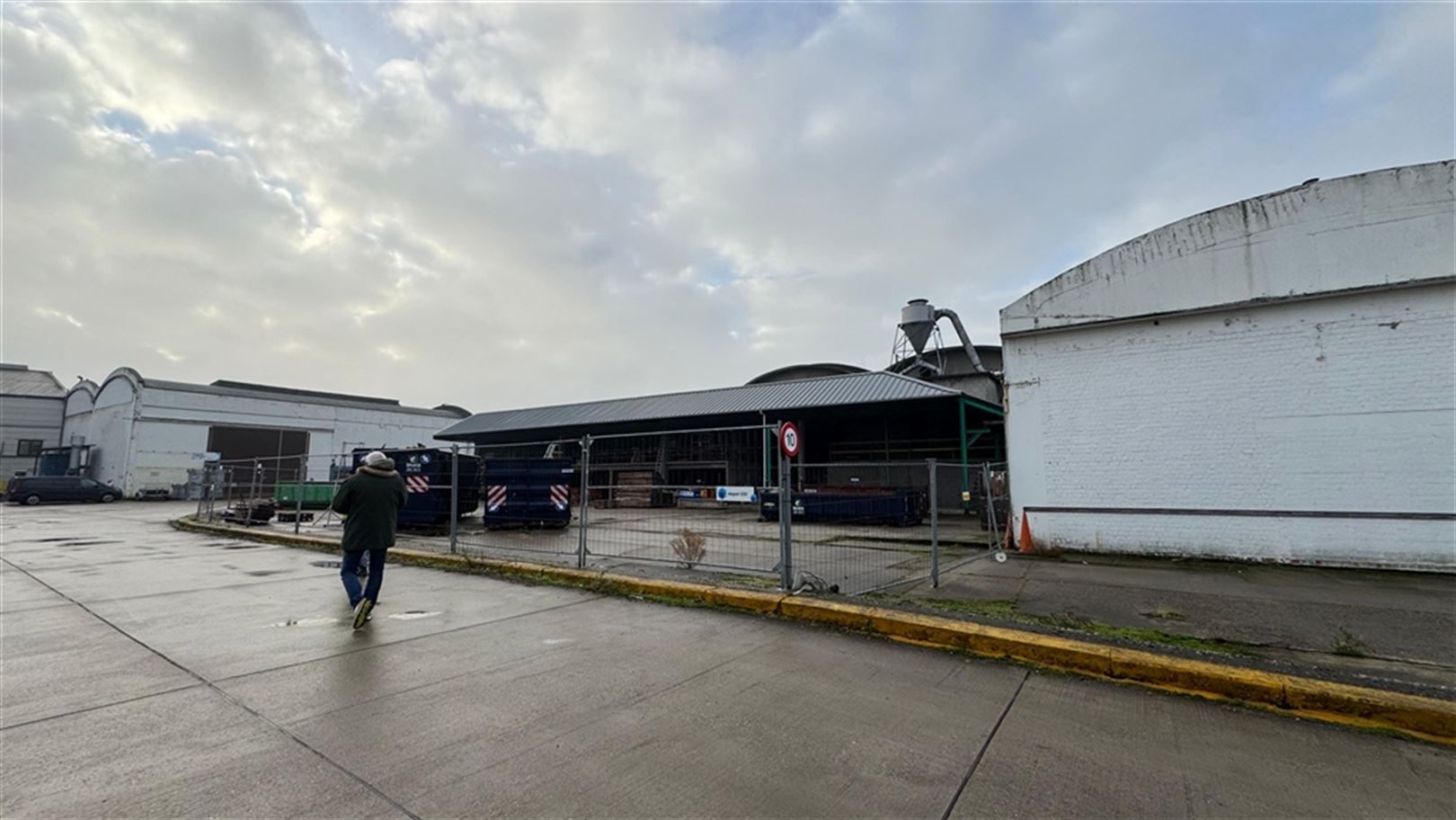 Semi-industrieele site met buitenterrein foto 10