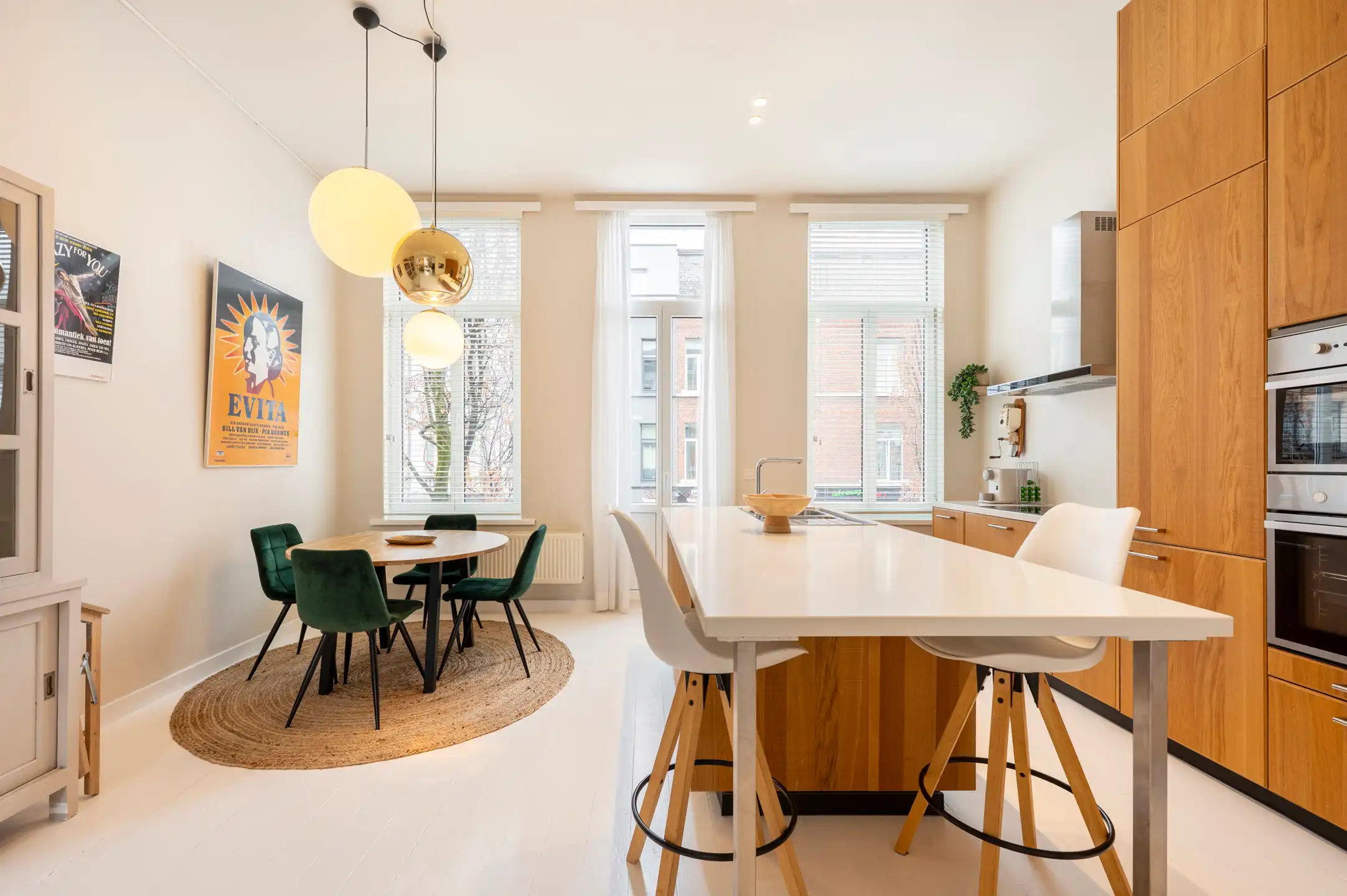 Karaktervol & lichtrijk appartement op ’t Zuid foto 2