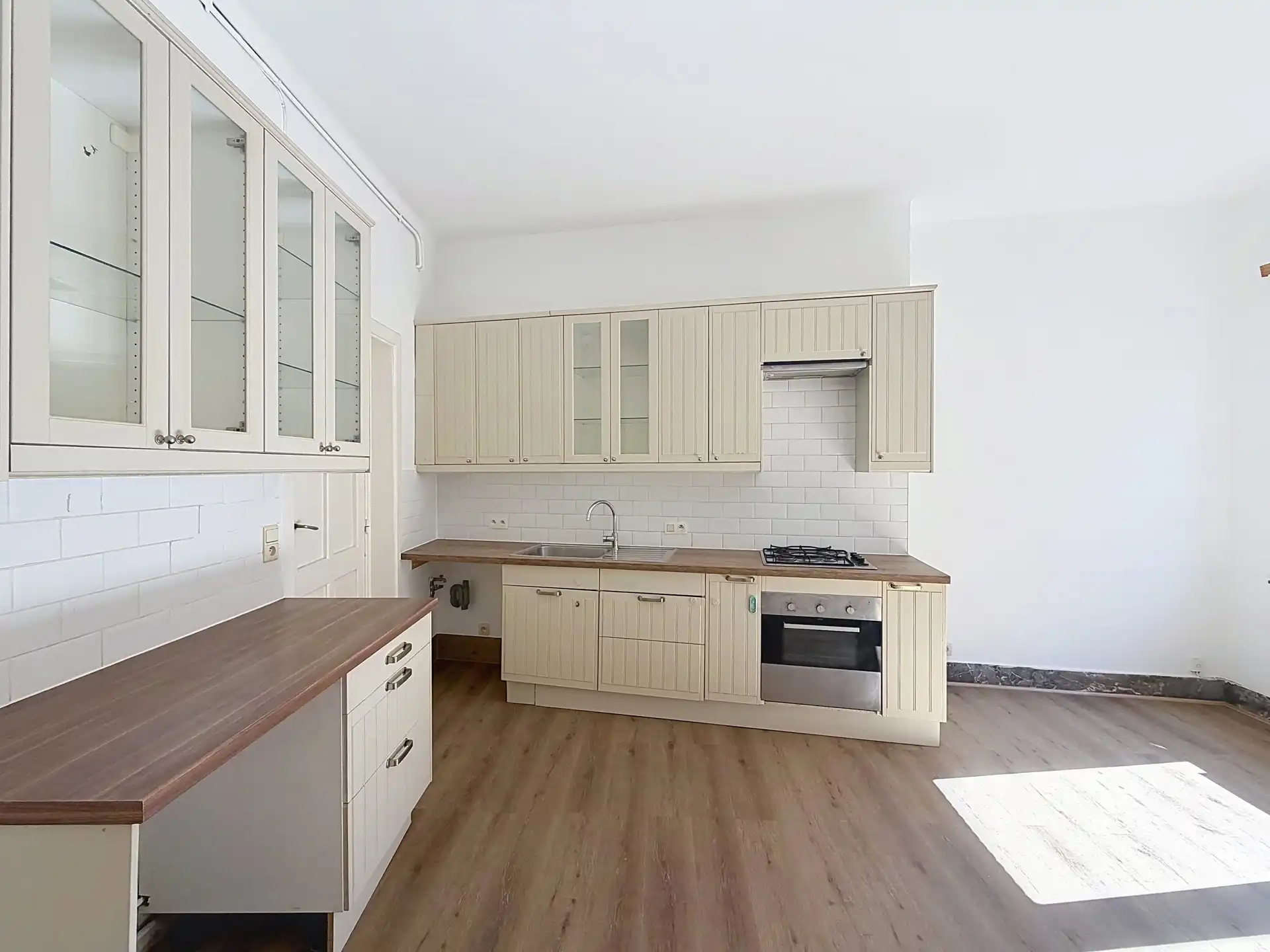 Gerenoveerd appartement met 1 slaapkamer  foto 5