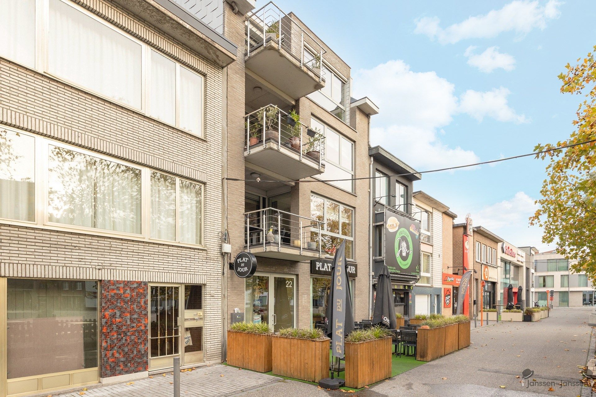 Zorgeloze vastgoedinvestering met bewezen rendement in centrum Kapellen foto 2