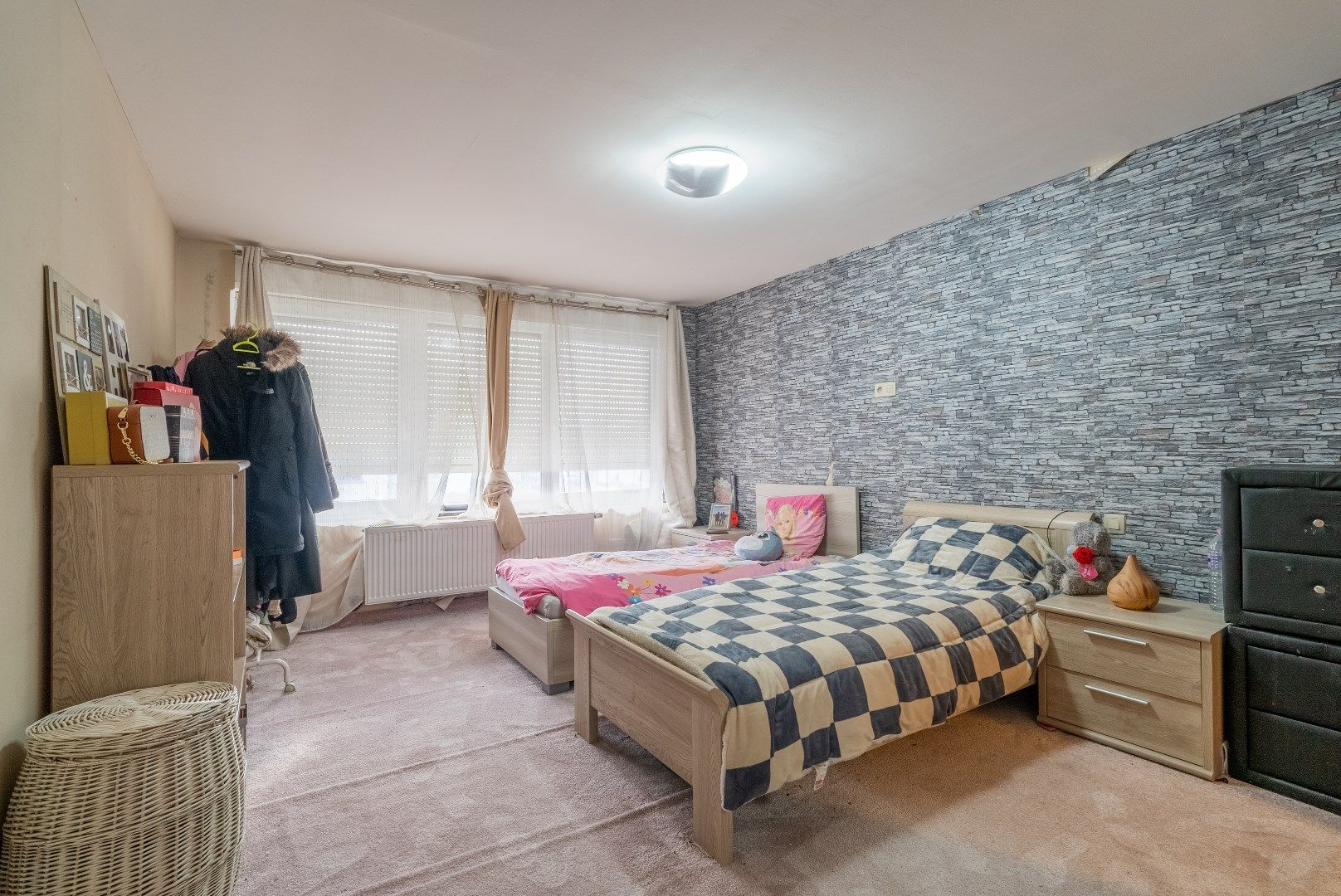 Gezinswoning met vier slaapkamers en tuin foto 8