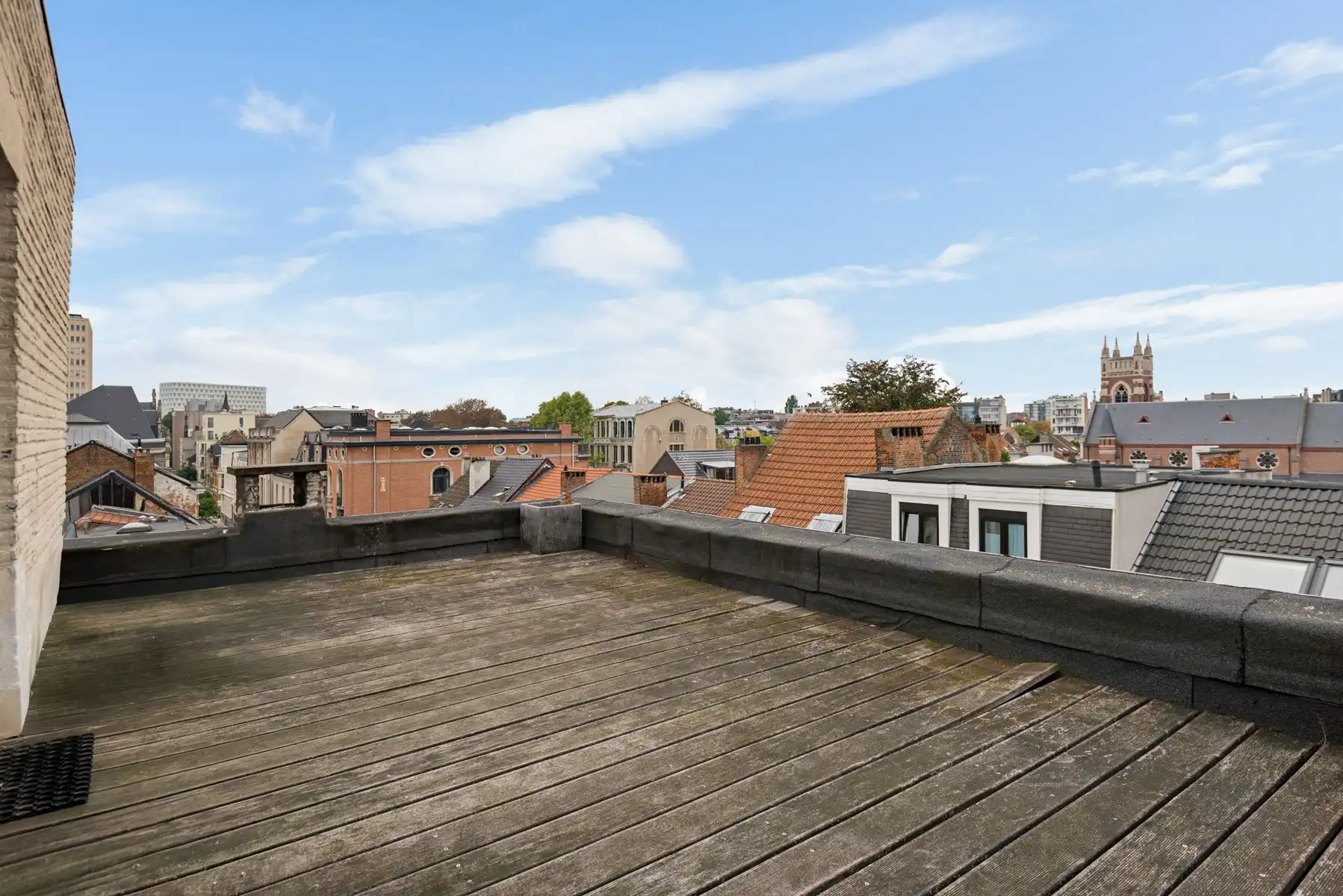 Lichtrijk appartement met mooi zicht foto 14