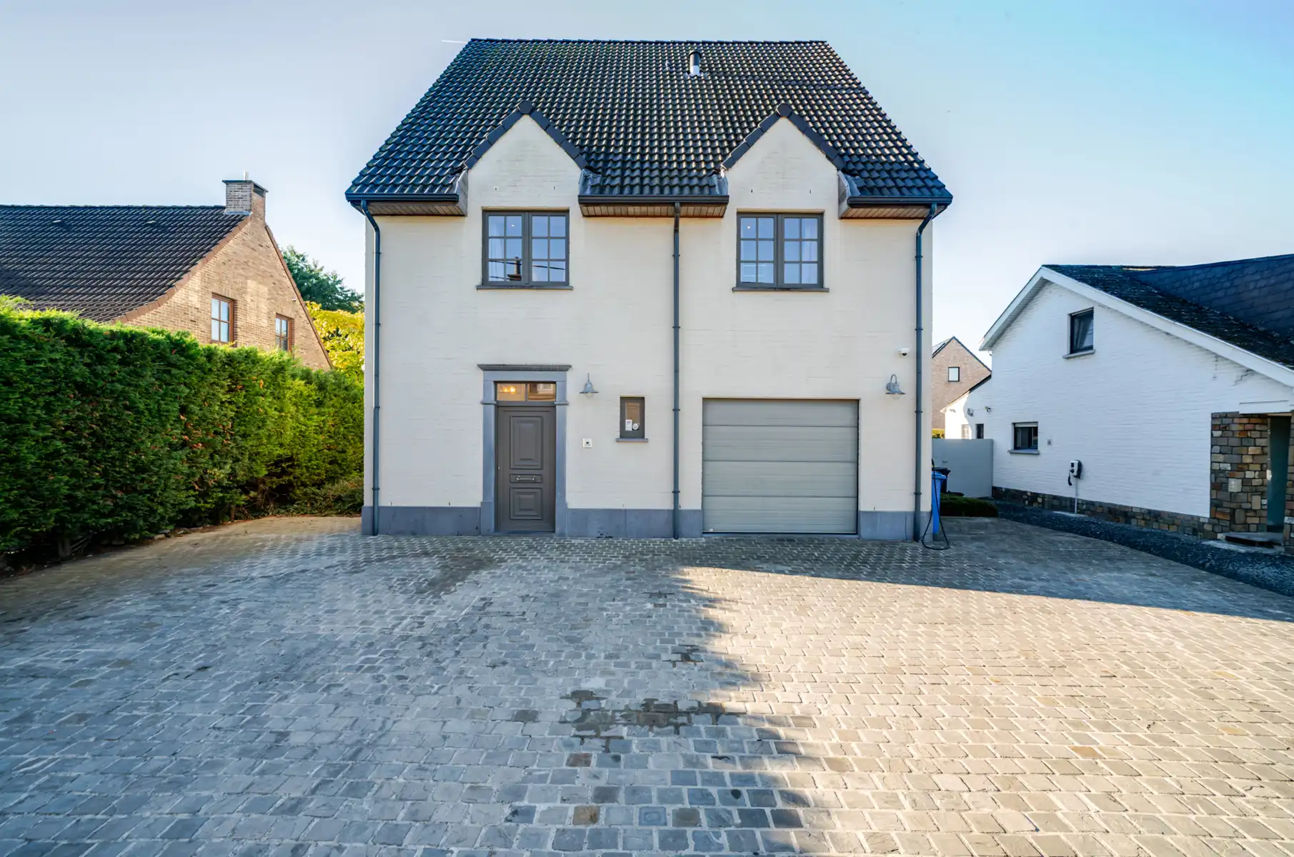 Villa te koop foto {{pictureIndex}}
