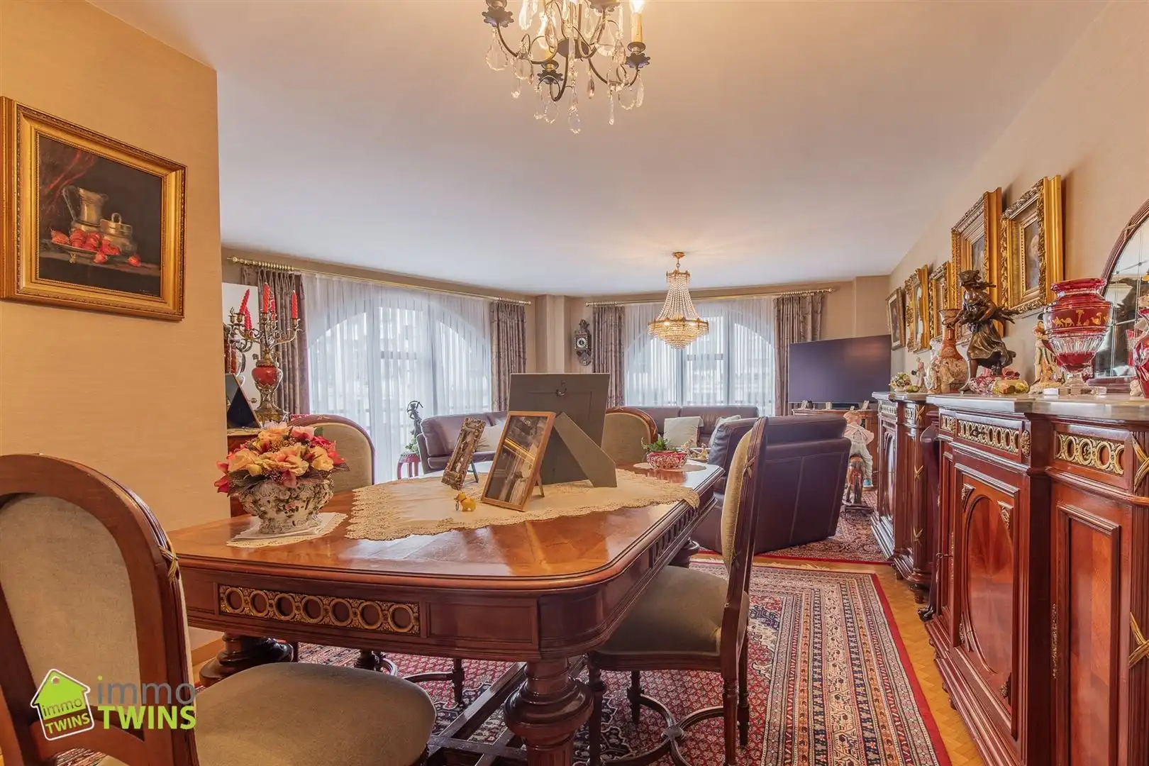 Stijlvol appartement met prachtig uitzicht op het Keizersplein hartje Aalst foto 5